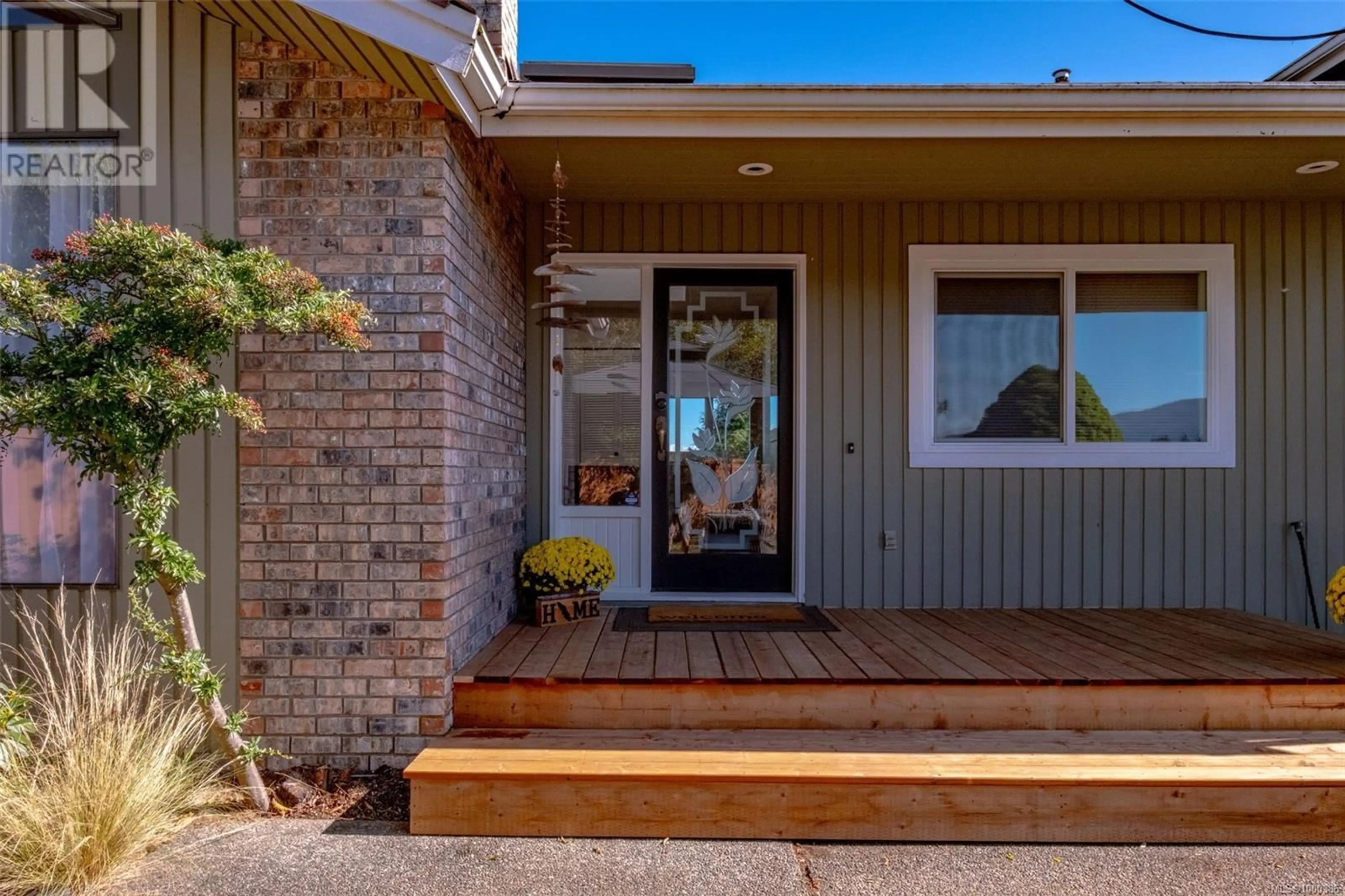 Home with brick exterior material, unknown for 204 SCARBOROUGH PLACE, Nanaimo British Columbia V9T5L3