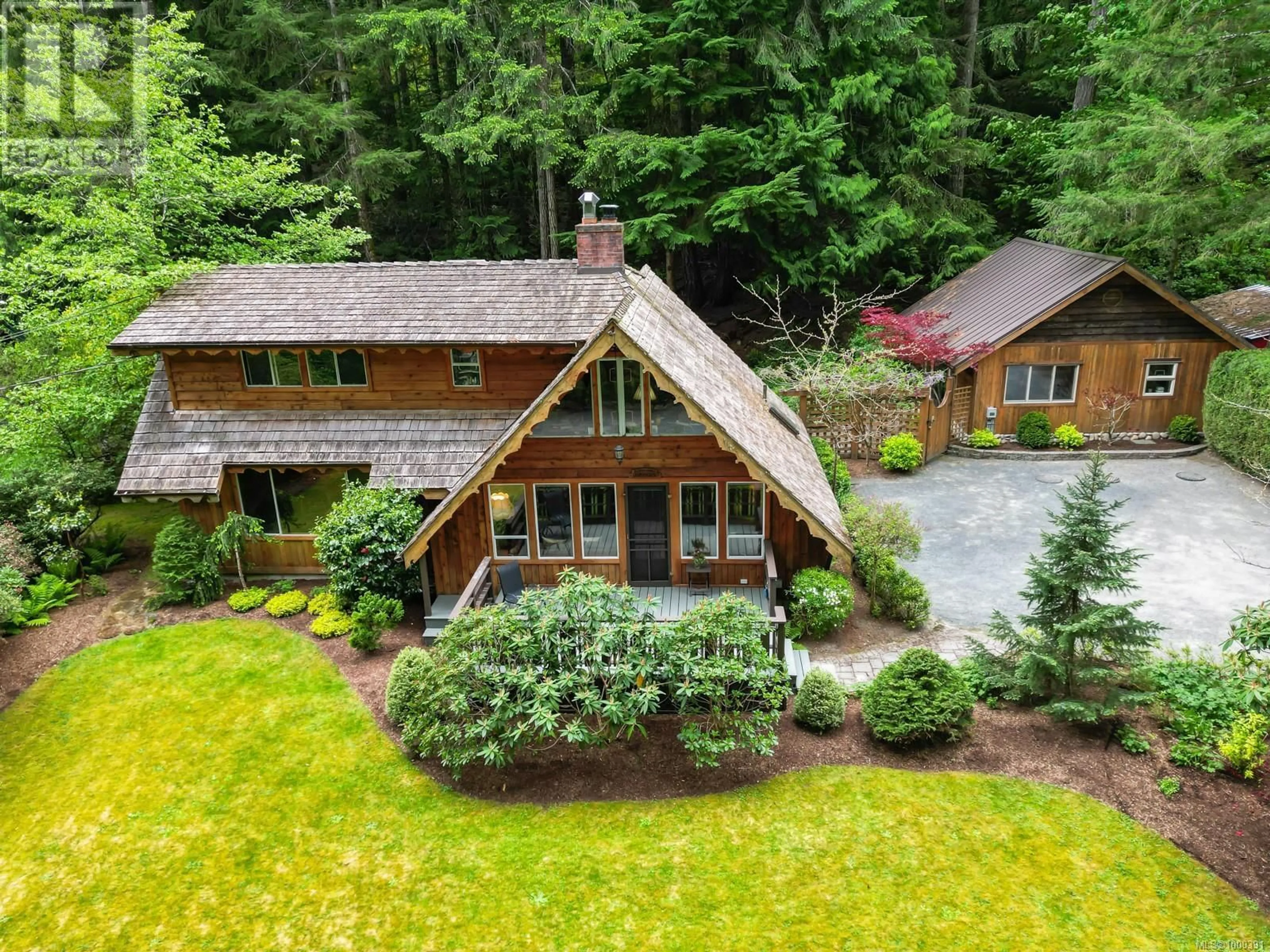 A pic from outside/outdoor area/front of a property/back of a property/a pic from drone, unknown for 3781 PHILLIPS ROAD, Sooke British Columbia V9Z0Y3
