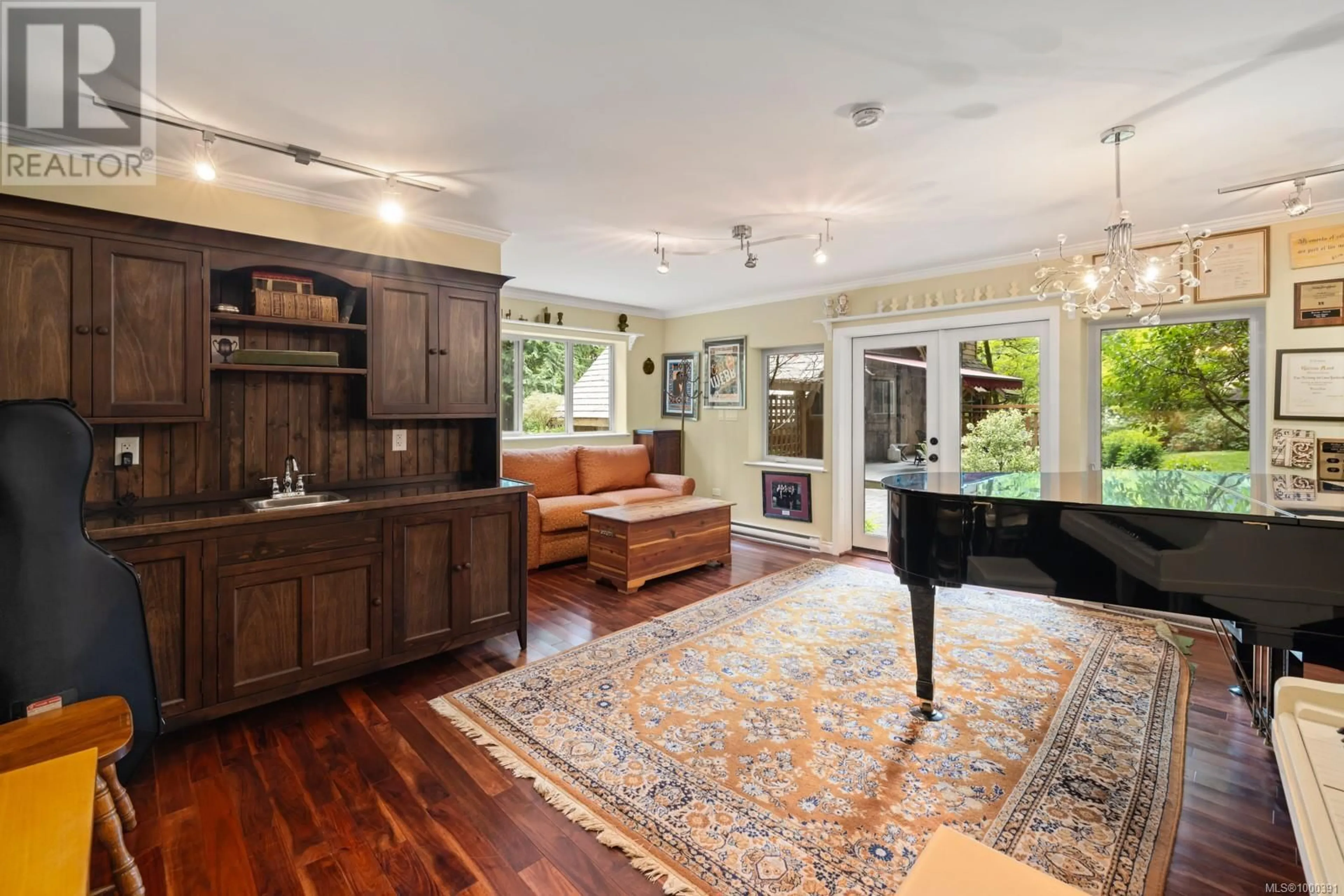 Living room with furniture, unknown for 3781 PHILLIPS ROAD, Sooke British Columbia V9Z0Y3