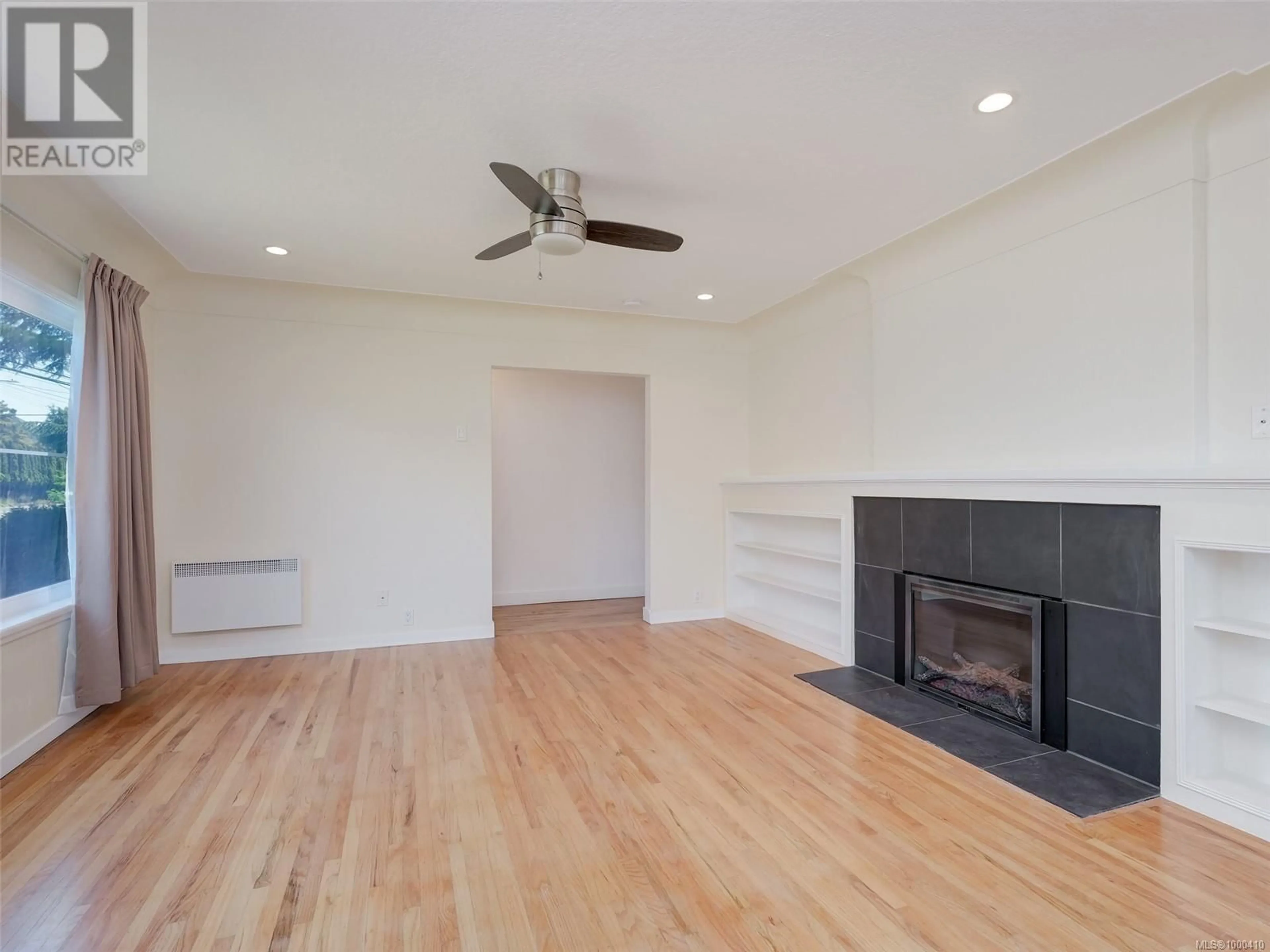 A pic of a room for 3856 CAREY ROAD, Saanich British Columbia V8Z4C7