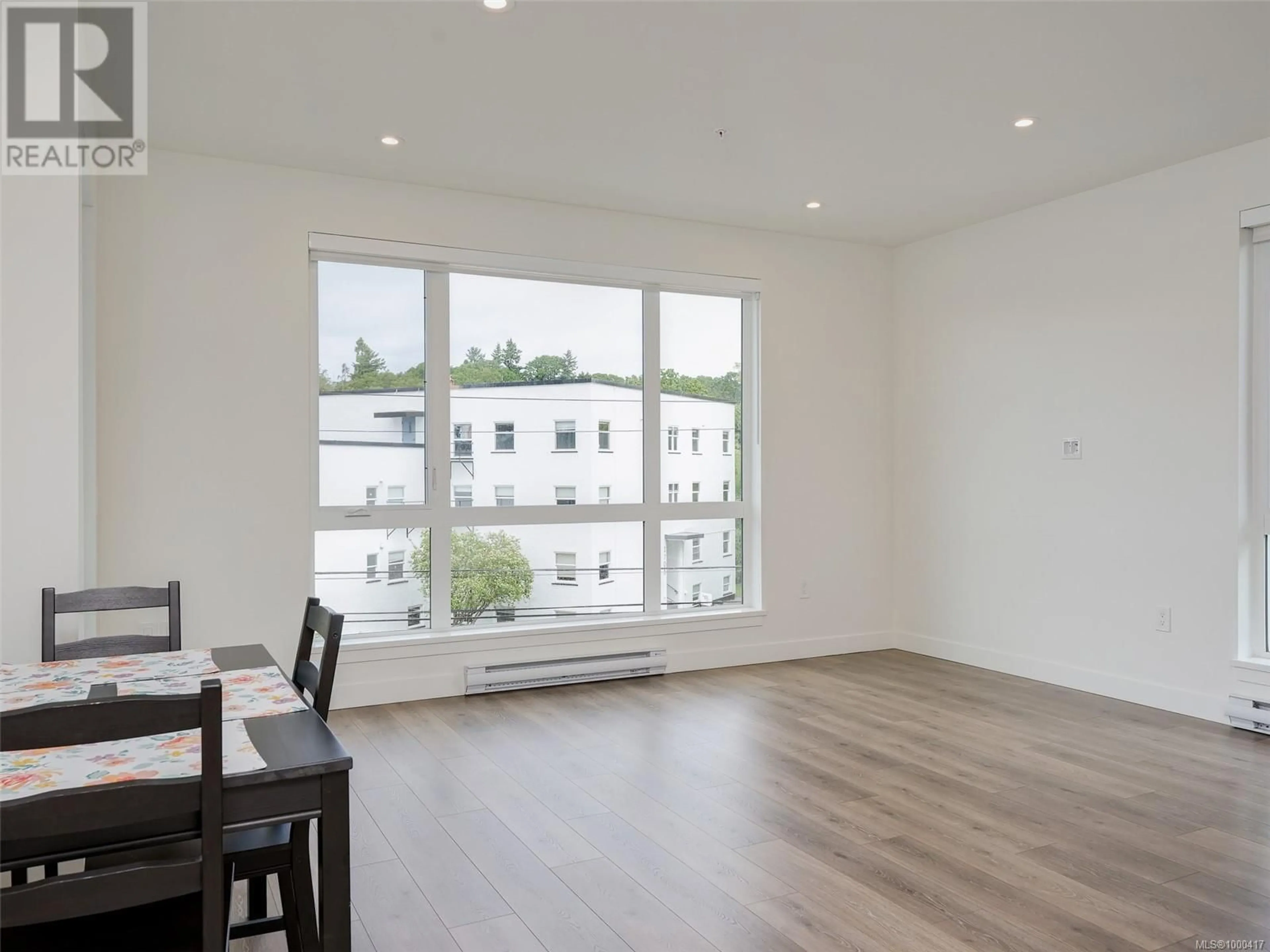 A pic of a room for 307 - 1301 HILLSIDE AVENUE, Victoria British Columbia V8T0E3