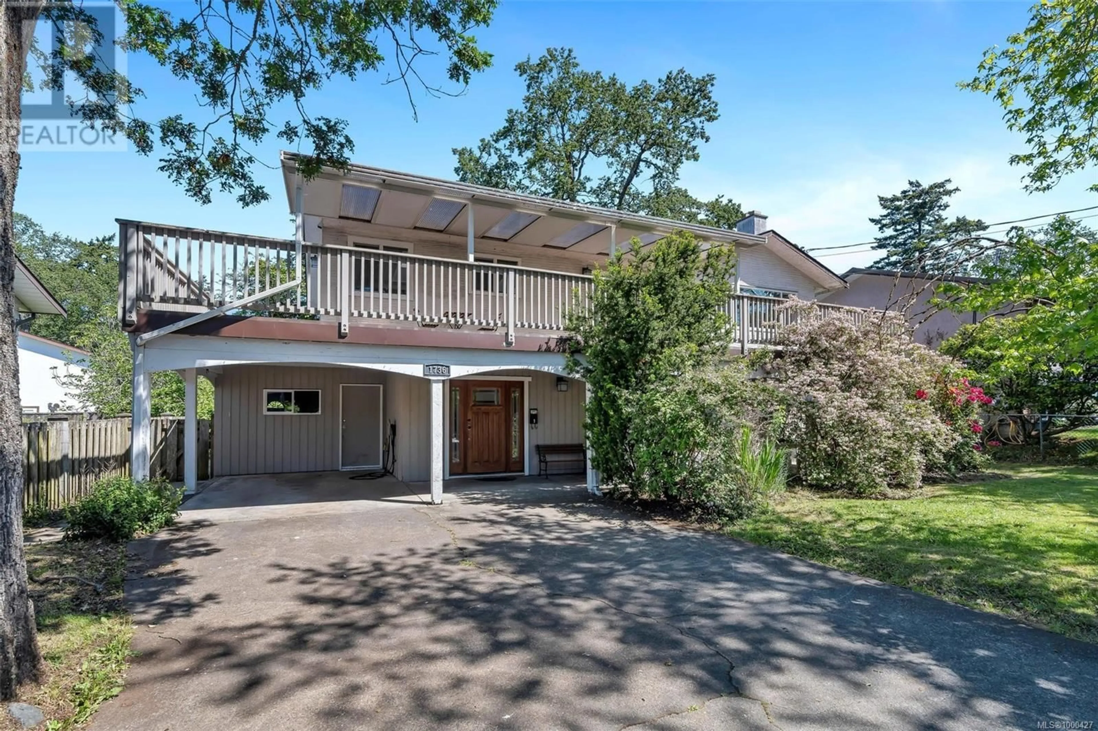 A pic from outside/outdoor area/front of a property/back of a property/a pic from drone, street for 1736 FELTHAM ROAD, Saanich British Columbia V8N2A3