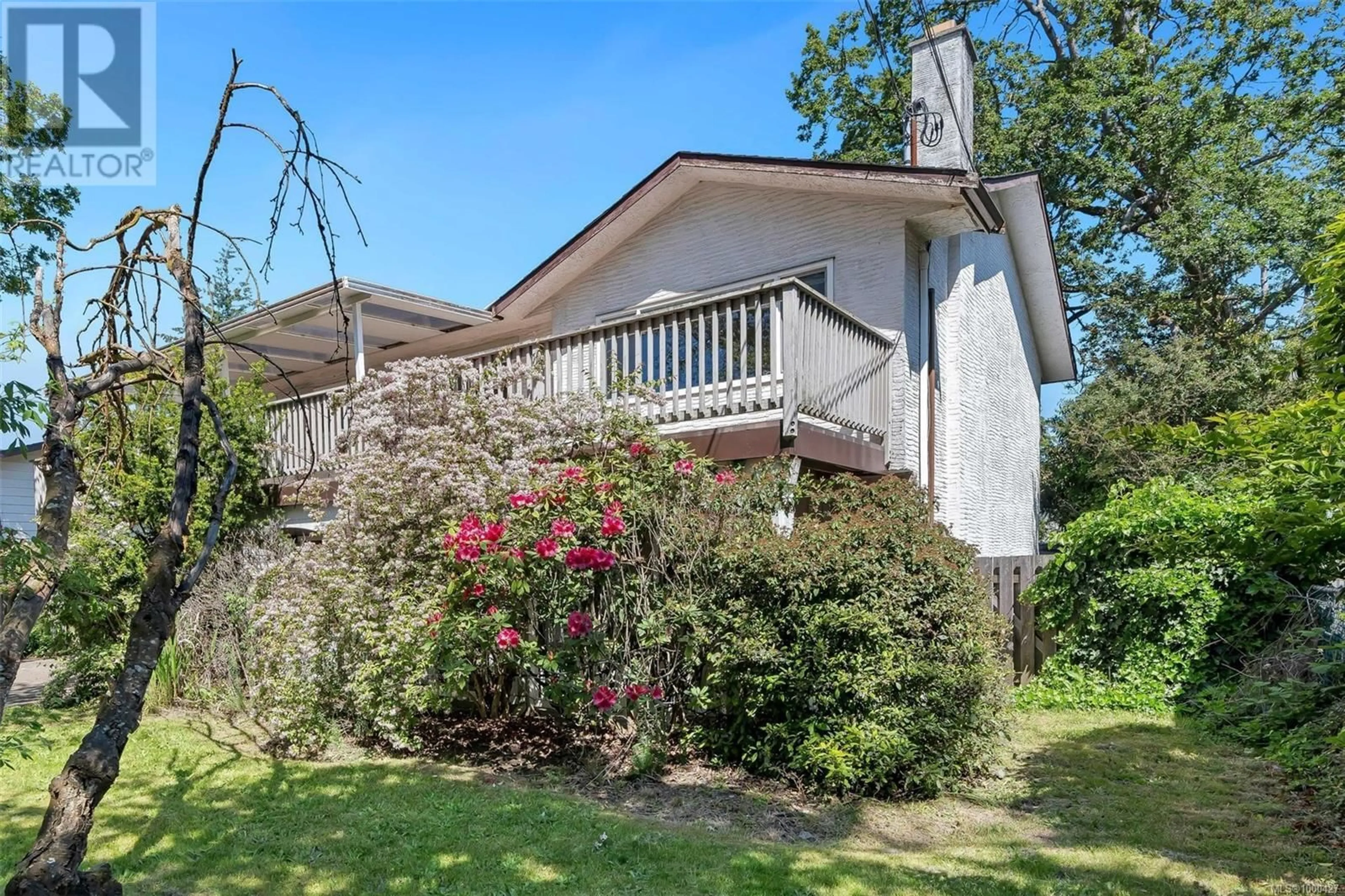 Unknown for 1736 FELTHAM ROAD, Saanich British Columbia V8N2A3