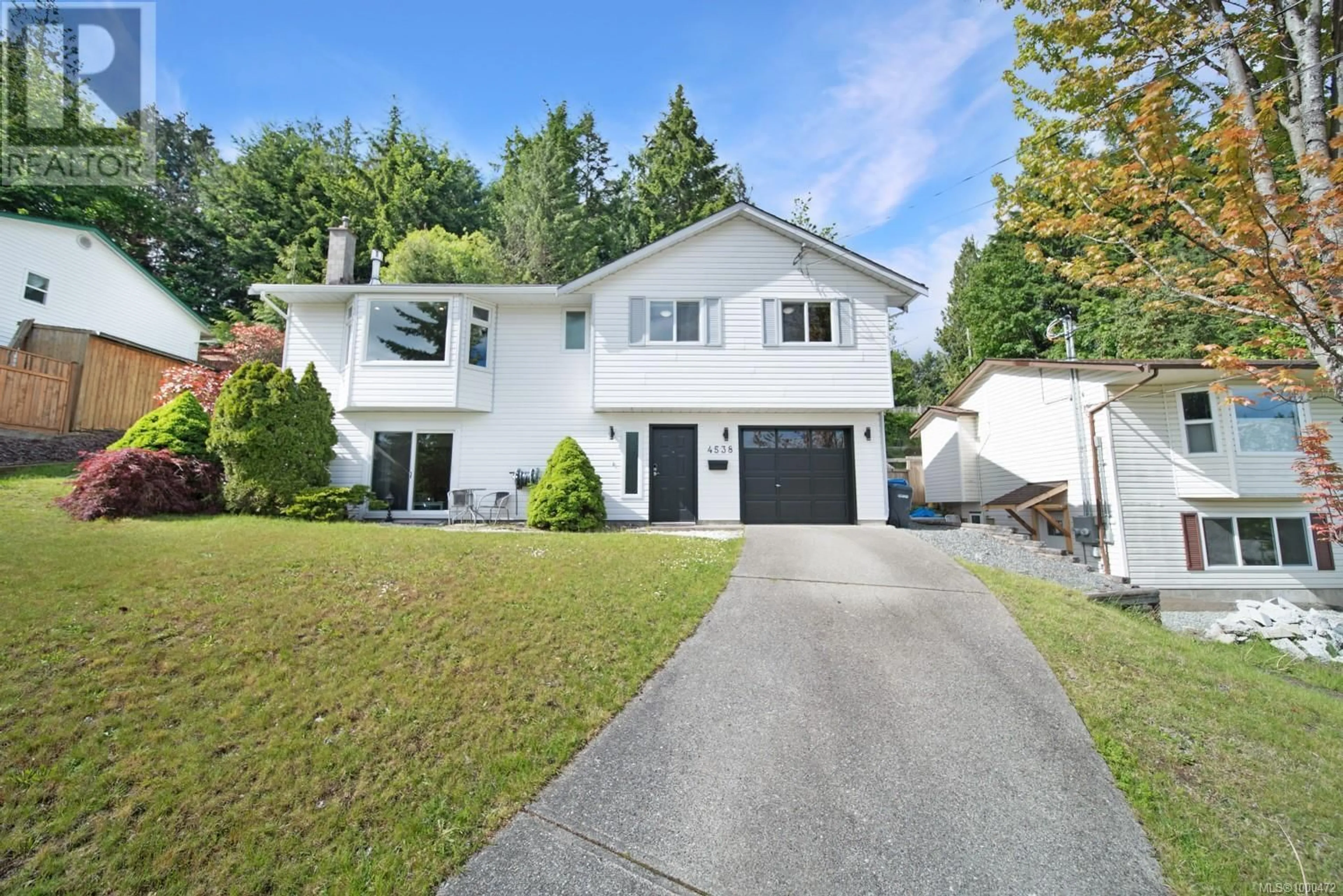 Home with vinyl exterior material, street for 4538 WOODWINDS CRESCENT, Nanaimo British Columbia V9T5K2