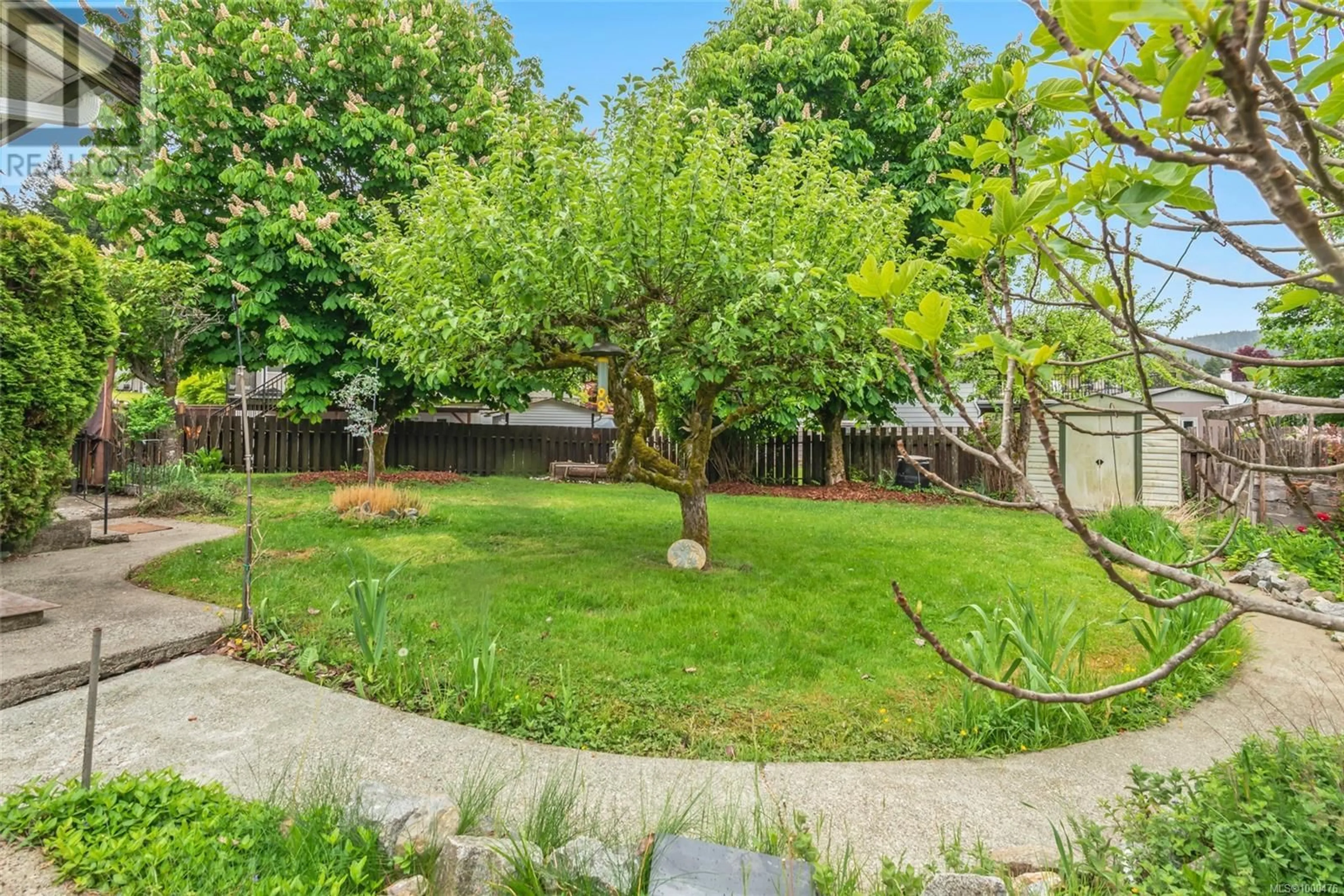 Patio, street for 2210 HAMILTON DRIVE, Port Alberni British Columbia V9Y1B6
