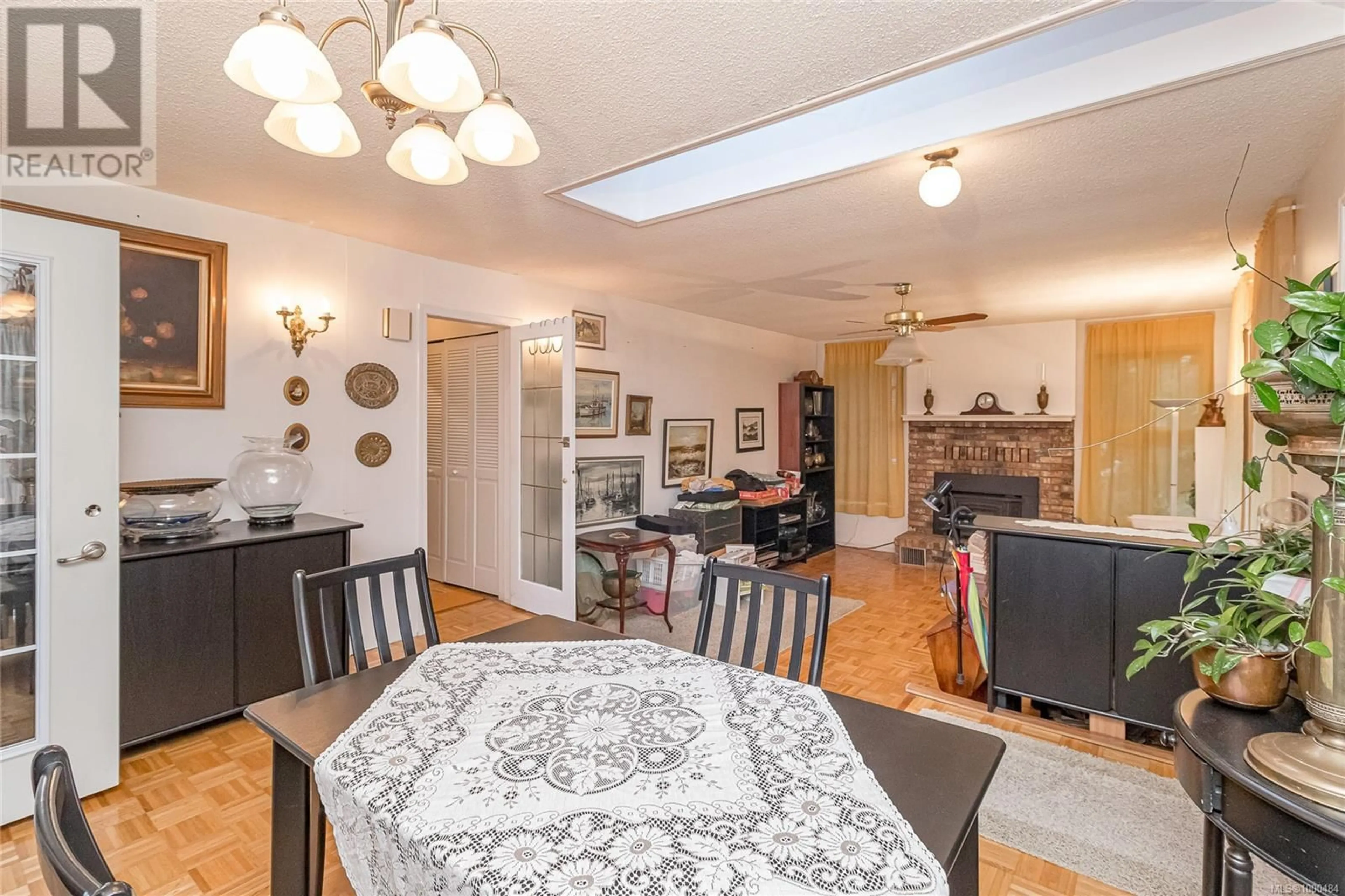 Dining room, unknown for 4205 UPLANDS DRIVE, Nanaimo British Columbia V9T4M5