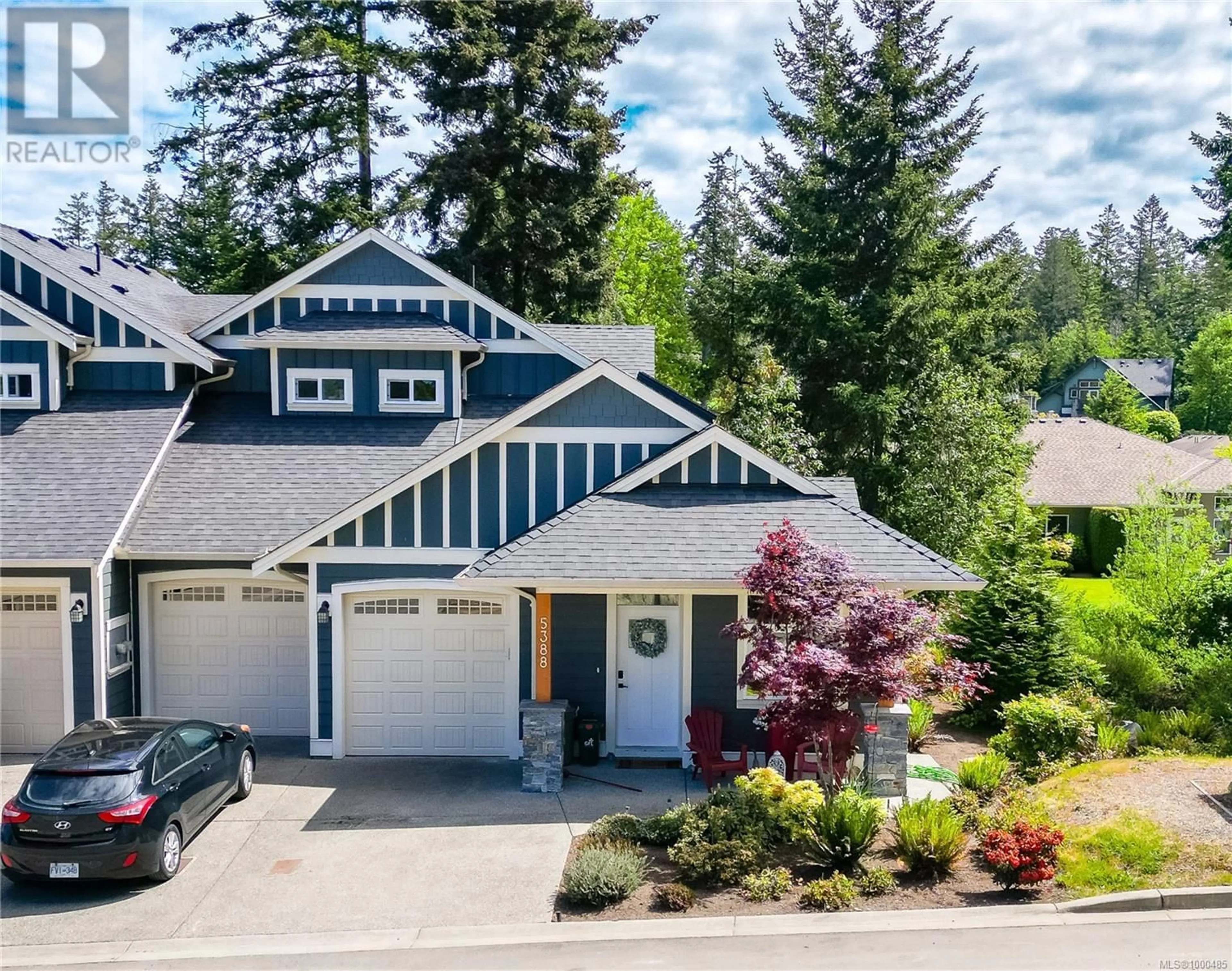 A pic from outside/outdoor area/front of a property/back of a property/a pic from drone, street for 5388 SONG SPARROW WAY, Nanaimo British Columbia V9T0G7