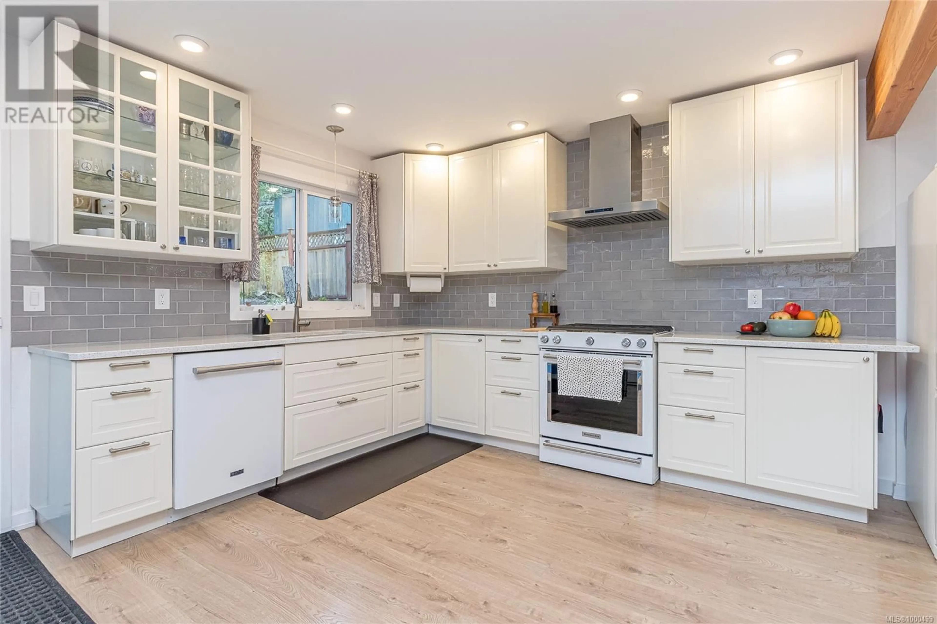 Open concept kitchen, unknown for 4835 BLACK BEAR RIDGE, Nanaimo British Columbia V9T5E2