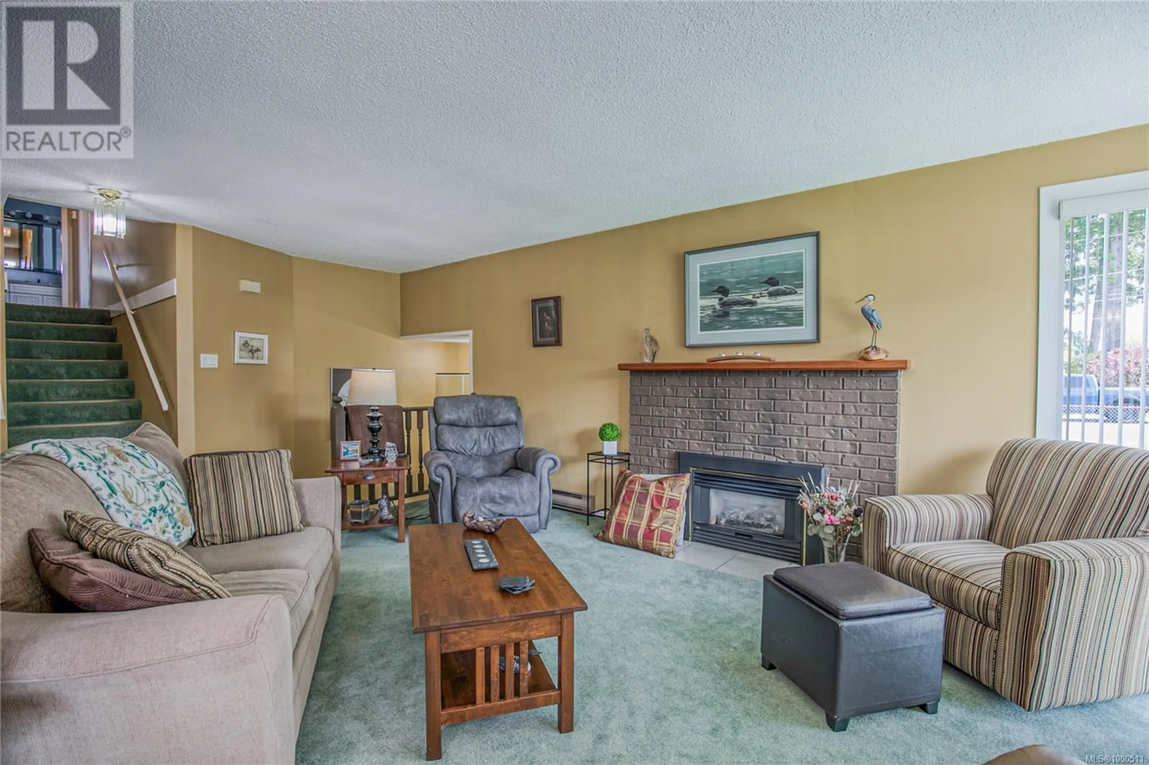 Living room with furniture, unknown for 1814 LATIMER ROAD, Nanaimo British Columbia V9S2W4