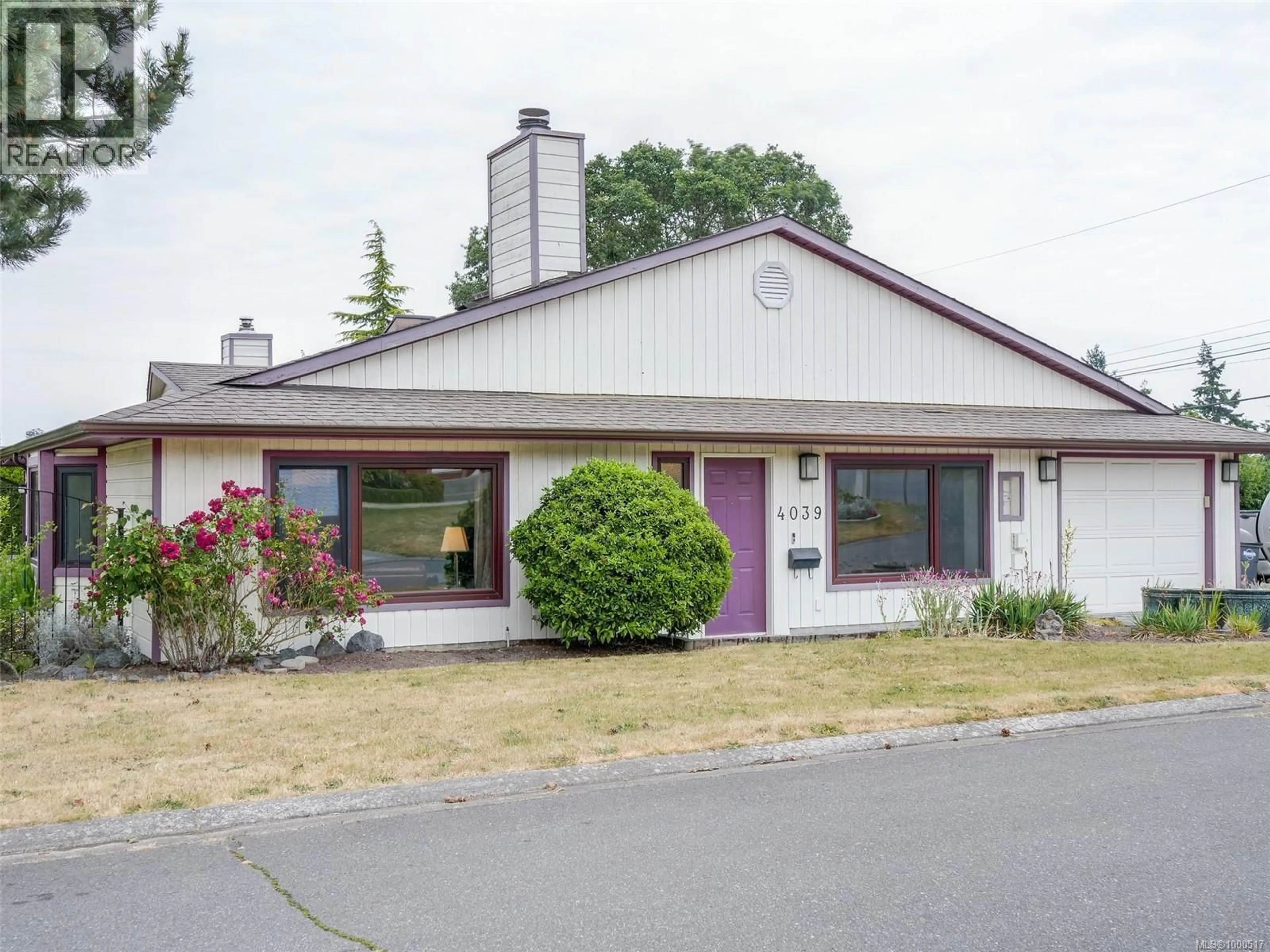 Home with vinyl exterior material, unknown for 4039 ANGELEAH PLACE, Saanich British Columbia V8Z6T1