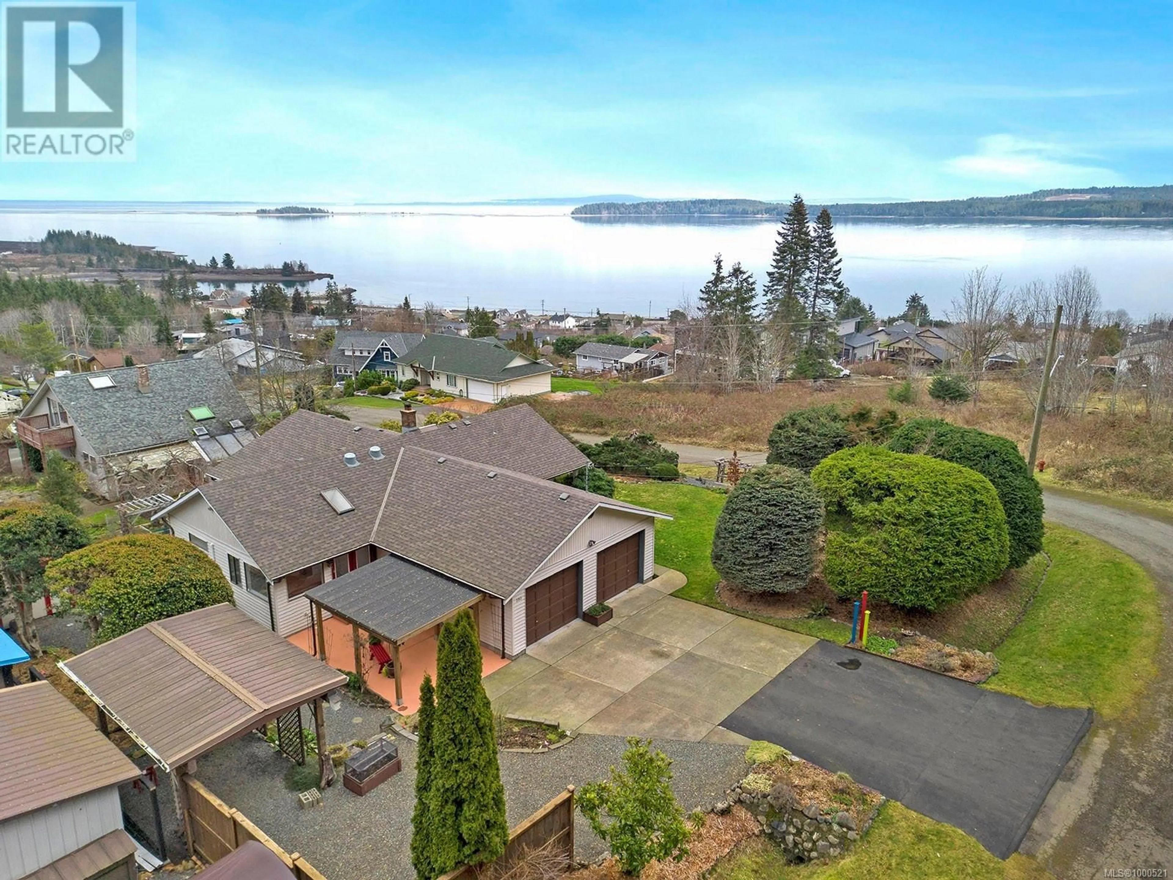 A pic from outside/outdoor area/front of a property/back of a property/a pic from drone, water/lake/river/ocean view for 350 NELSON STREET, Union Bay British Columbia V0R3B0