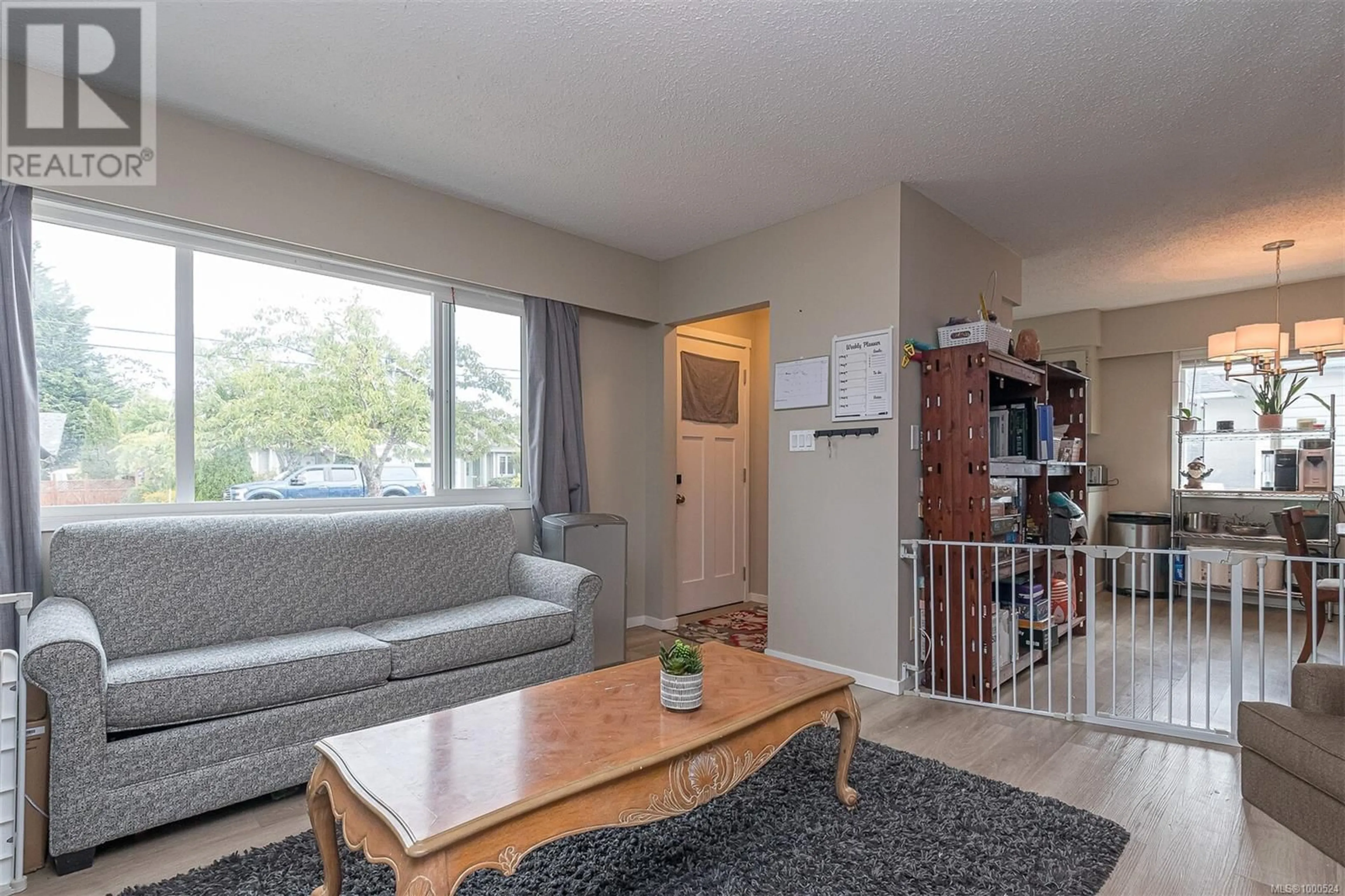 Living room with furniture, unknown for AMELIA AVENUE, Sidney British Columbia V8L2H5