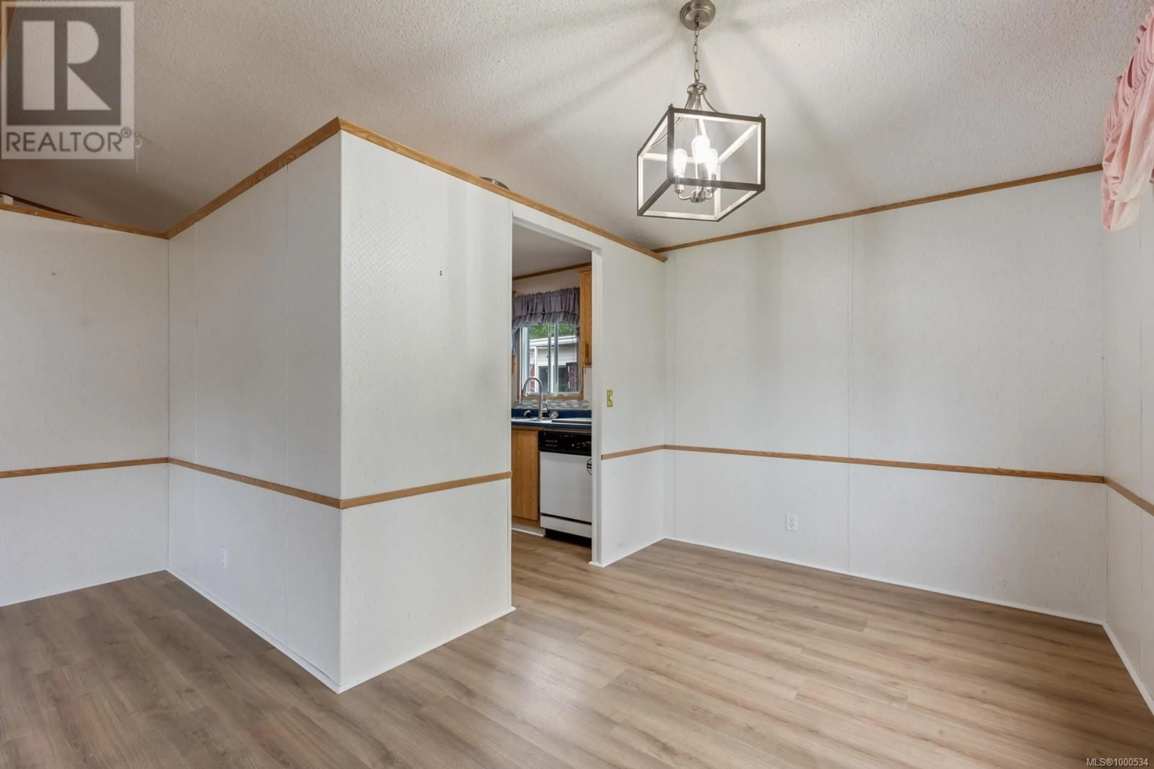 A pic of a room for 23 - 2140 20TH STREET, Courtenay British Columbia V9N2G6