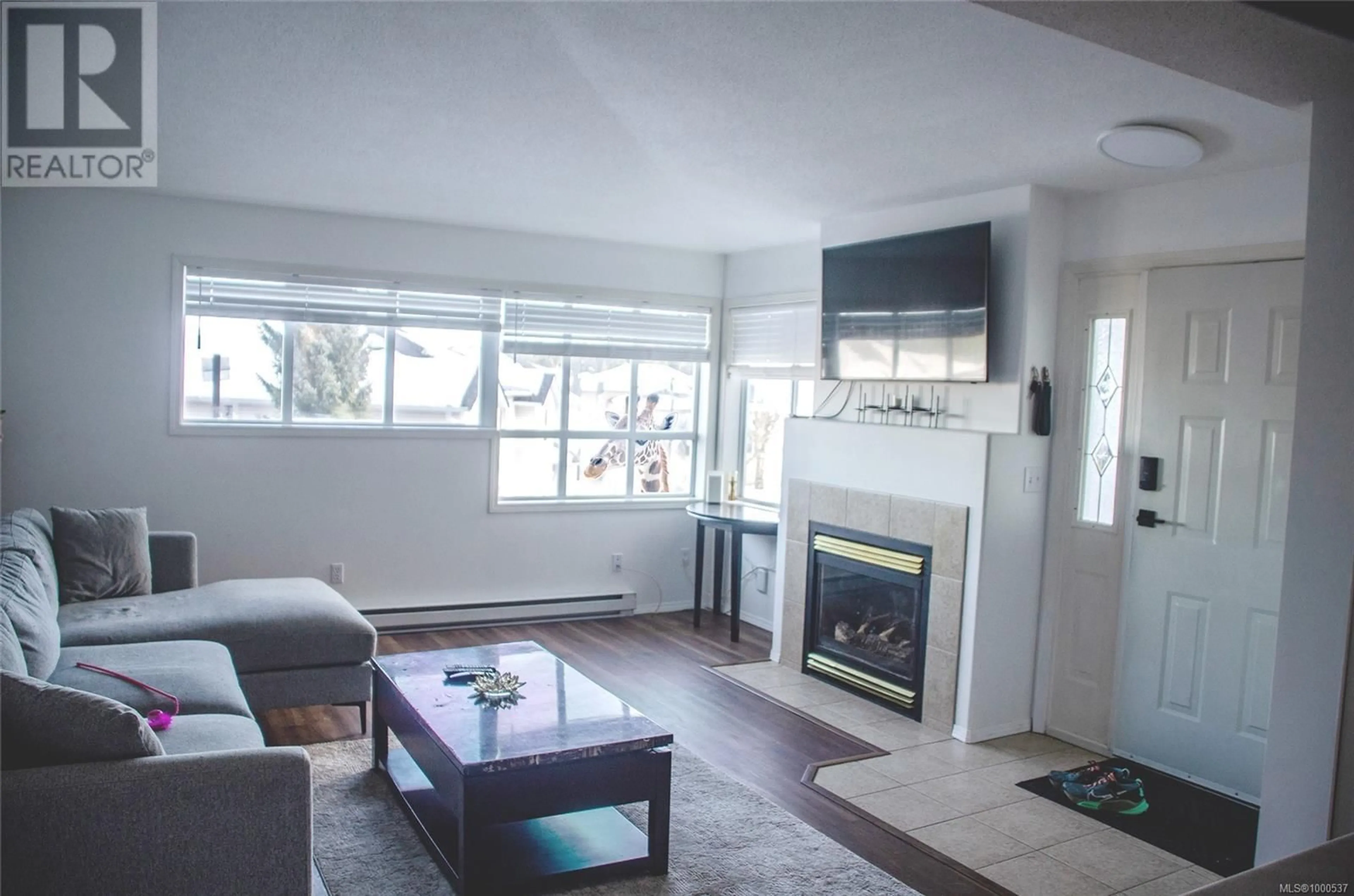 Living room with furniture, unknown for 6112 CEDAR GROVE DRIVE, Nanaimo British Columbia V9T6G1