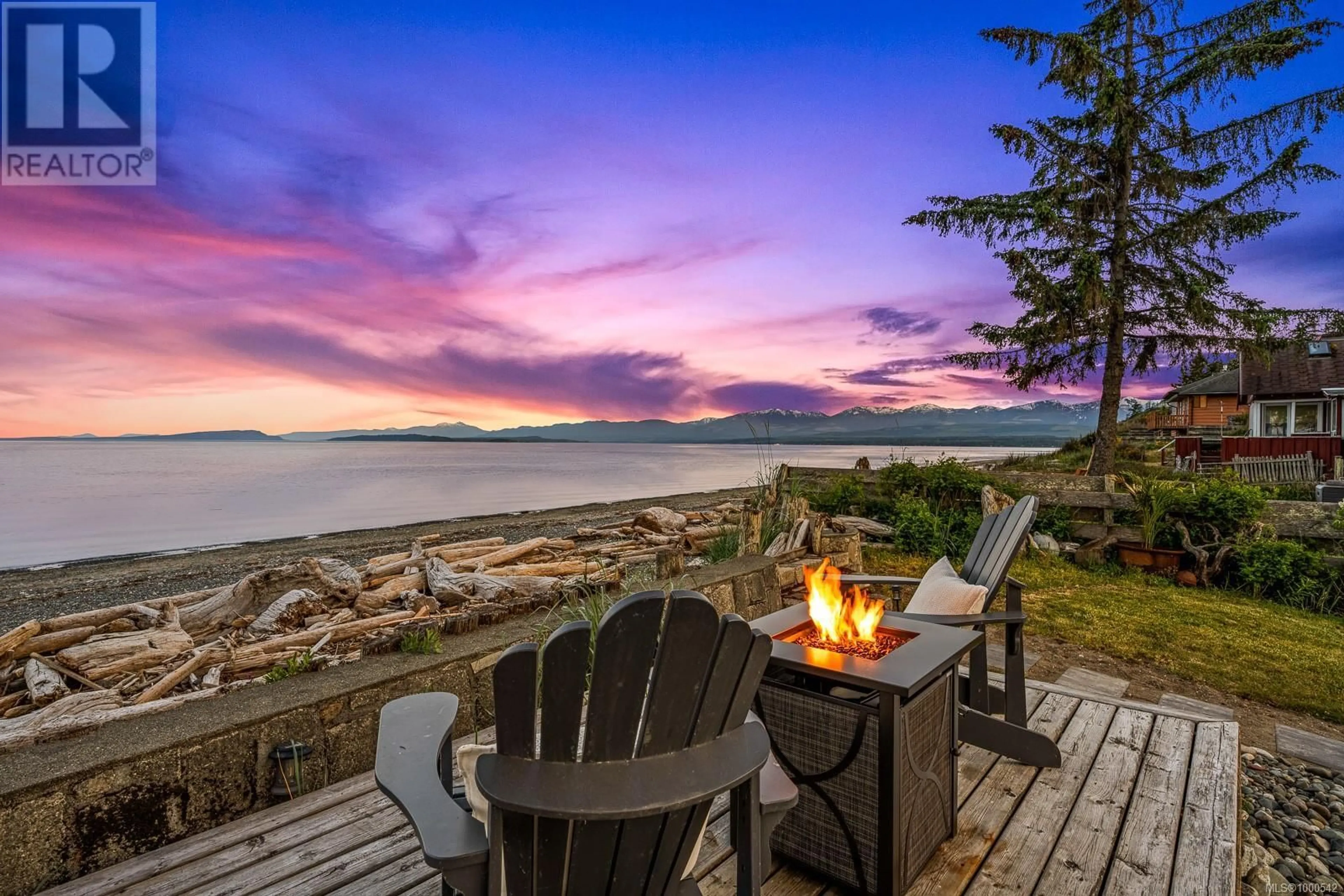Patio, water/lake/river/ocean view for 426 CURTIS ROAD, Comox British Columbia V9N3W2
