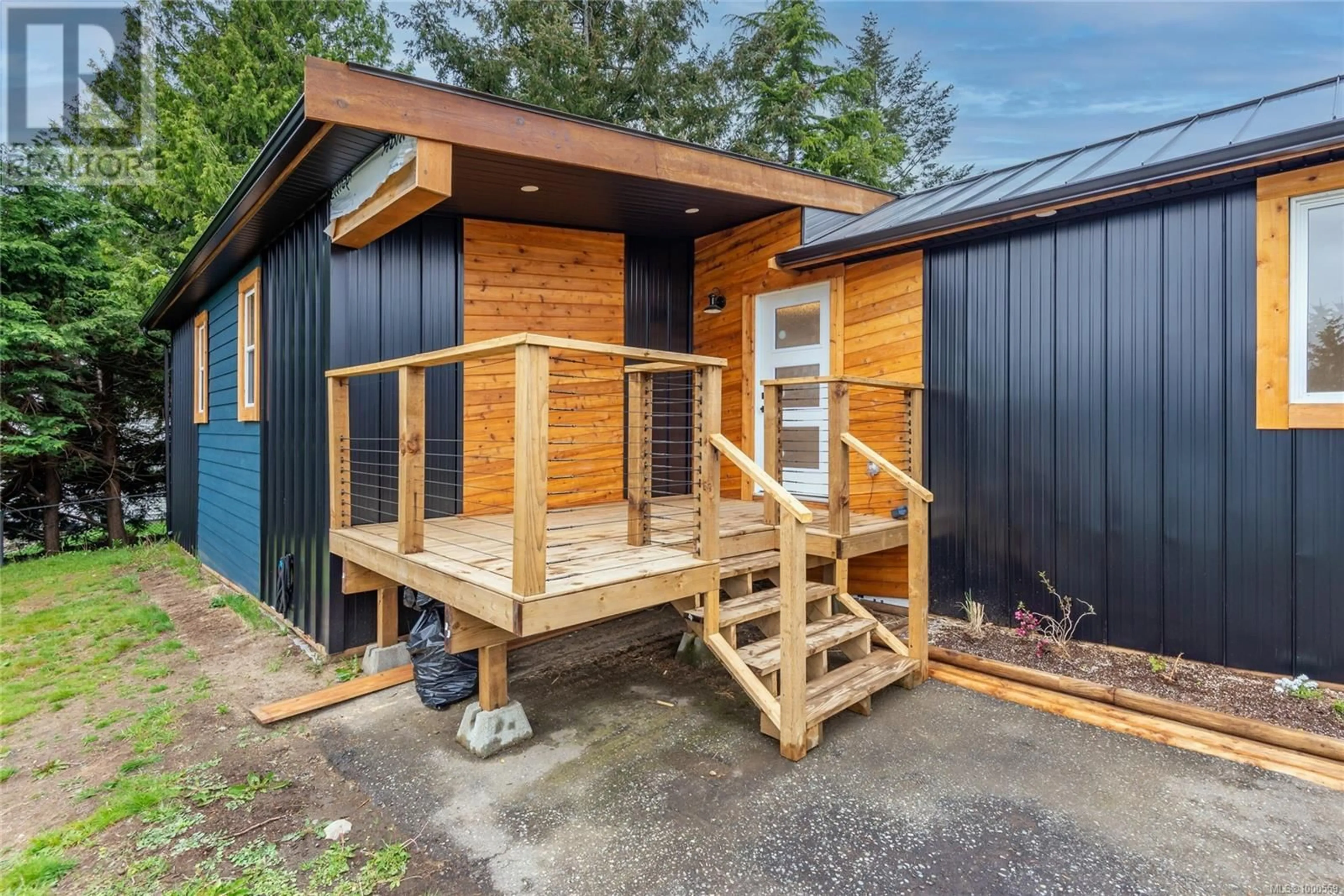 Shed for 62 - 1160 SHELLBOURNE BOULEVARD, Campbell River British Columbia V9W5G5