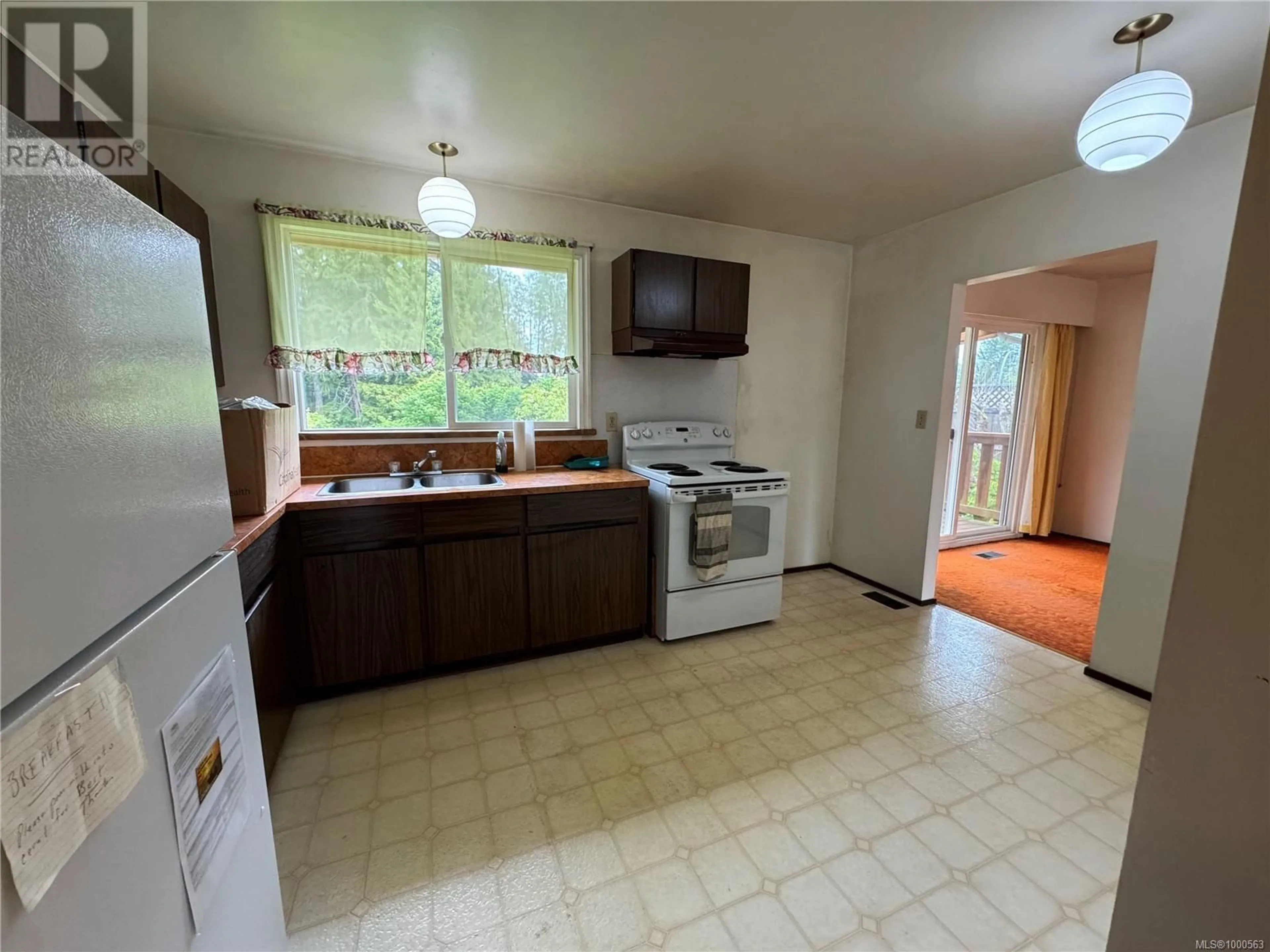 Standard kitchen, unknown for 7805 DAPHNE STREET, Port Hardy British Columbia V0N2P0