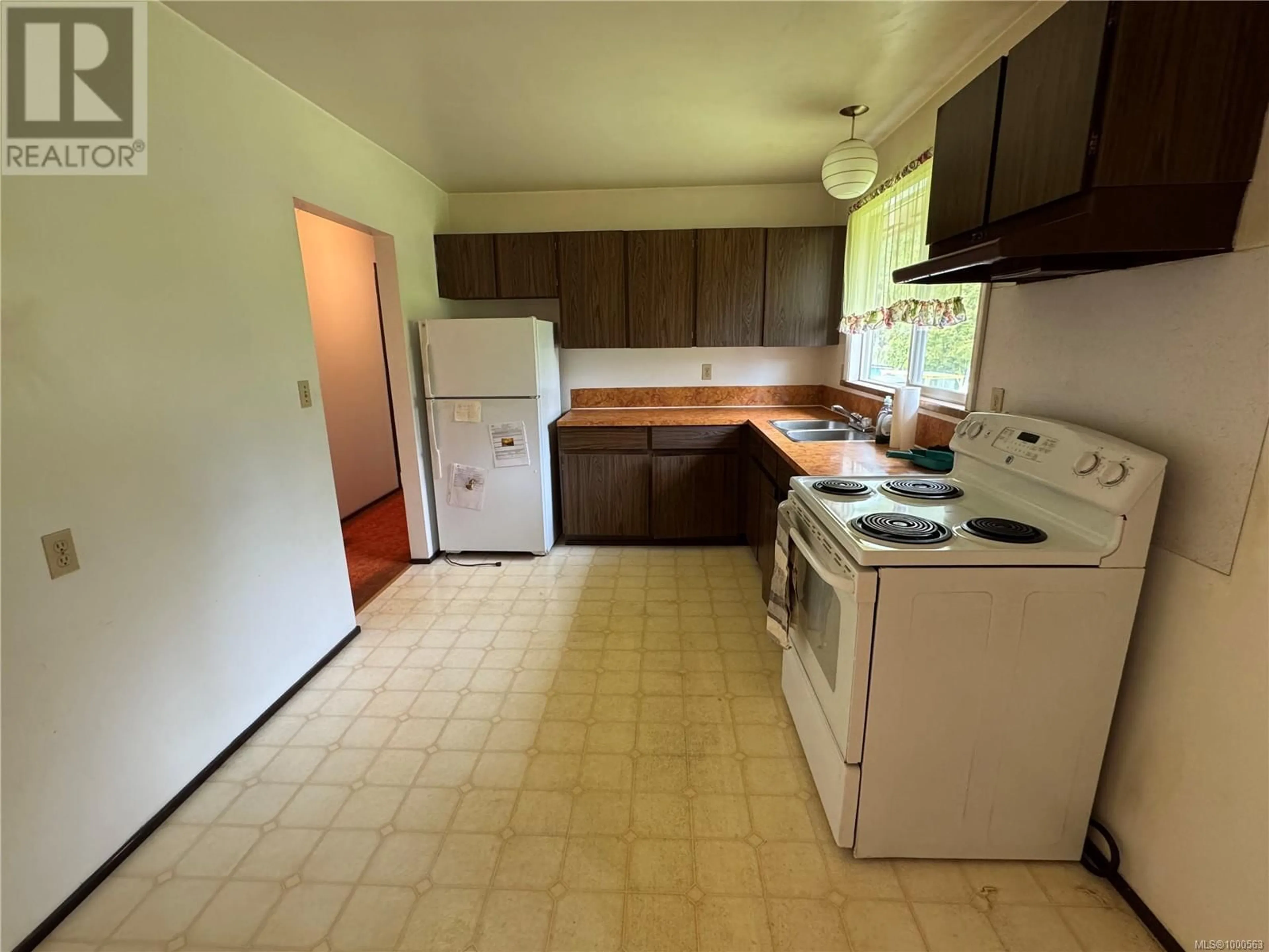 Standard kitchen, unknown for 7805 DAPHNE STREET, Port Hardy British Columbia V0N2P0