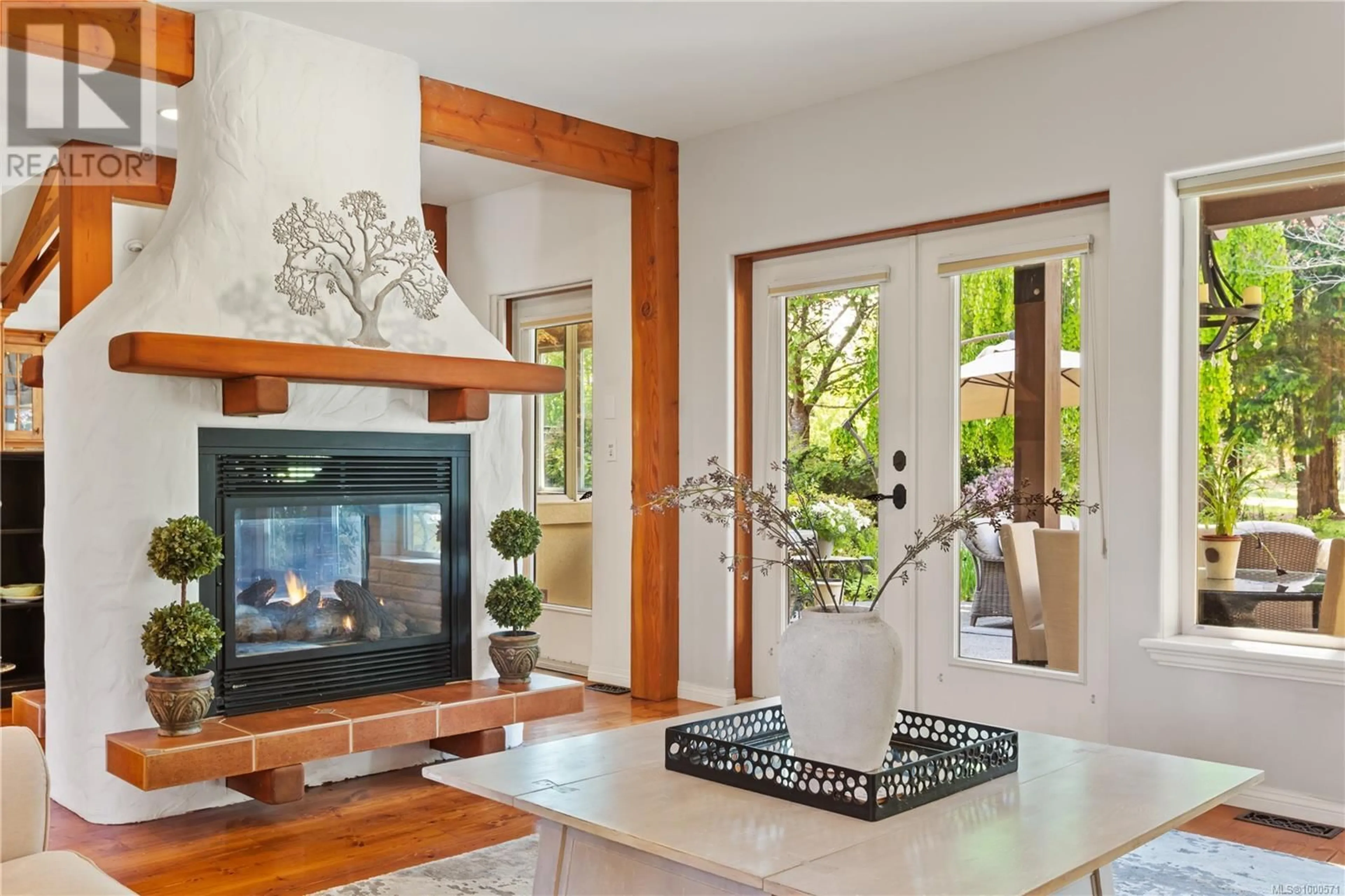 Indoor entryway for 3274 MAJESTIC DRIVE, Courtenay British Columbia V9N9X4