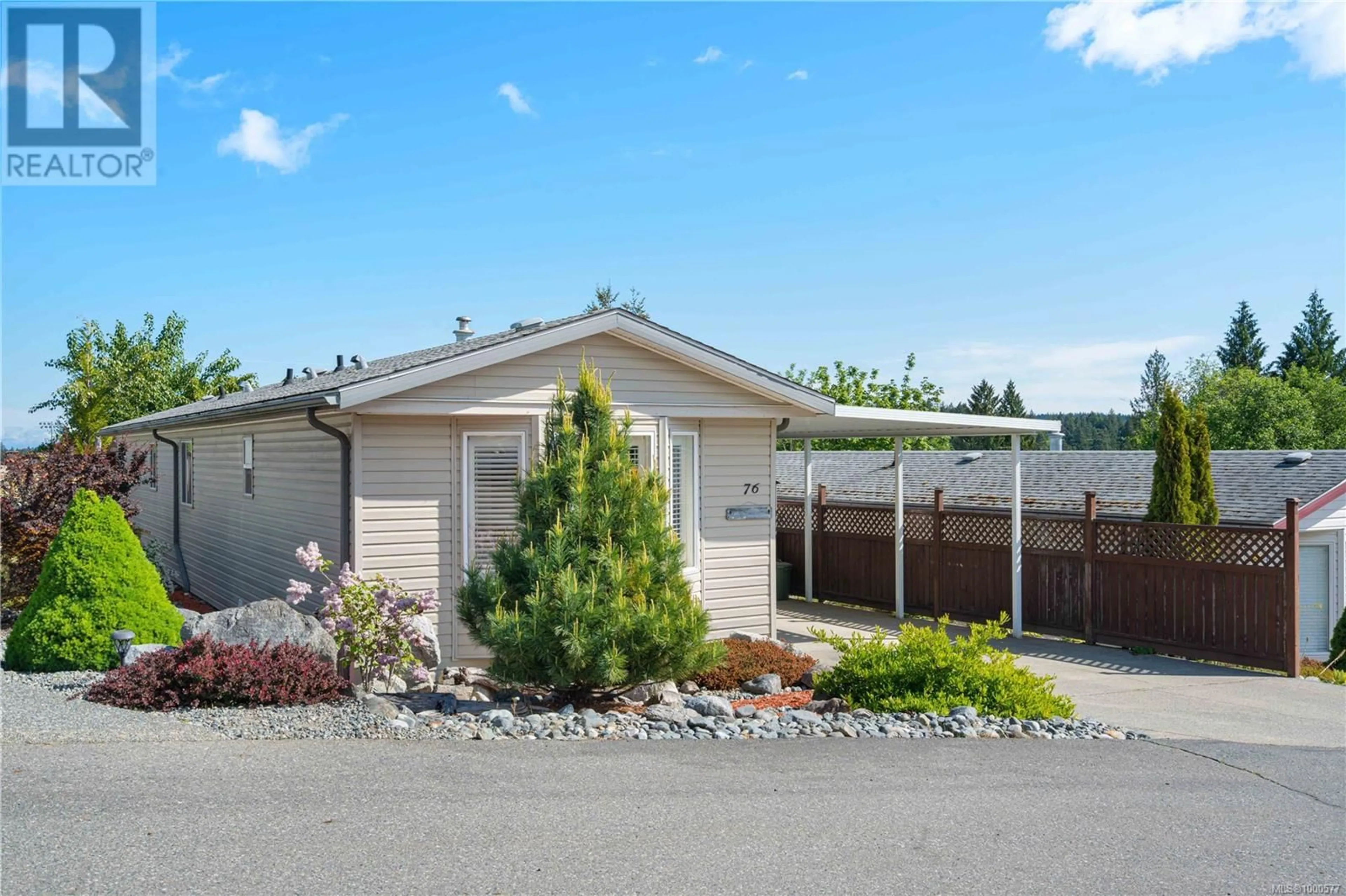 Home with vinyl exterior material, street for 76 - 658 ALDERWOOD DRIVE, Ladysmith British Columbia V9G1R6
