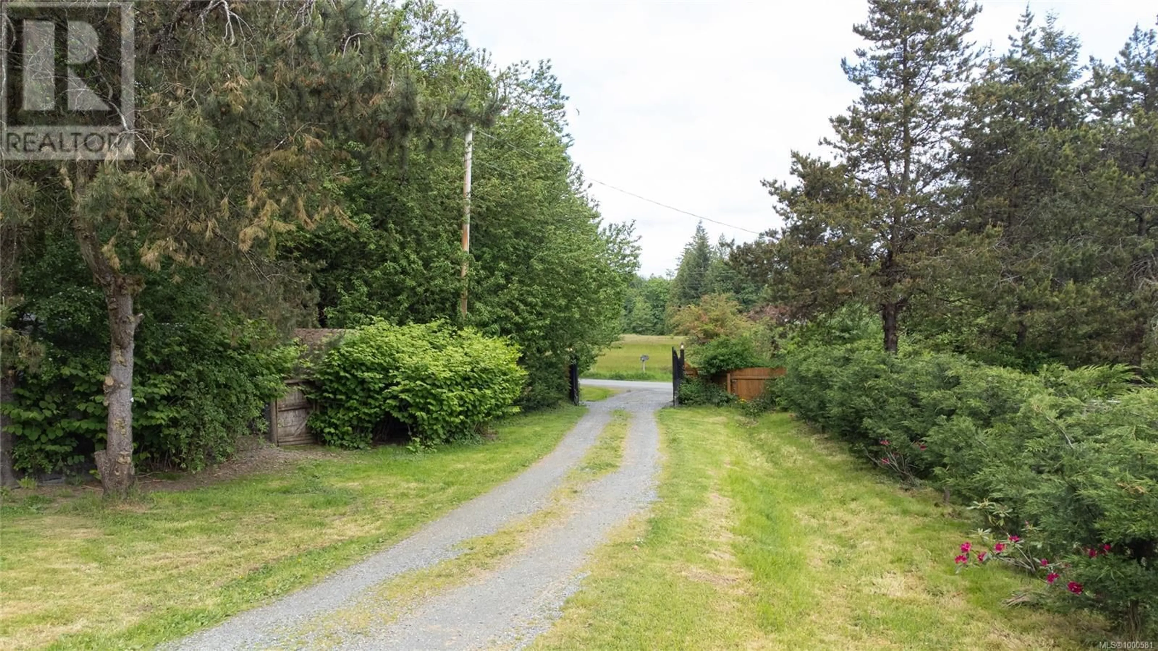 A pic from outside/outdoor area/front of a property/back of a property/a pic from drone, street for 3260 DOUPE ROAD, Duncan British Columbia V9L6P1
