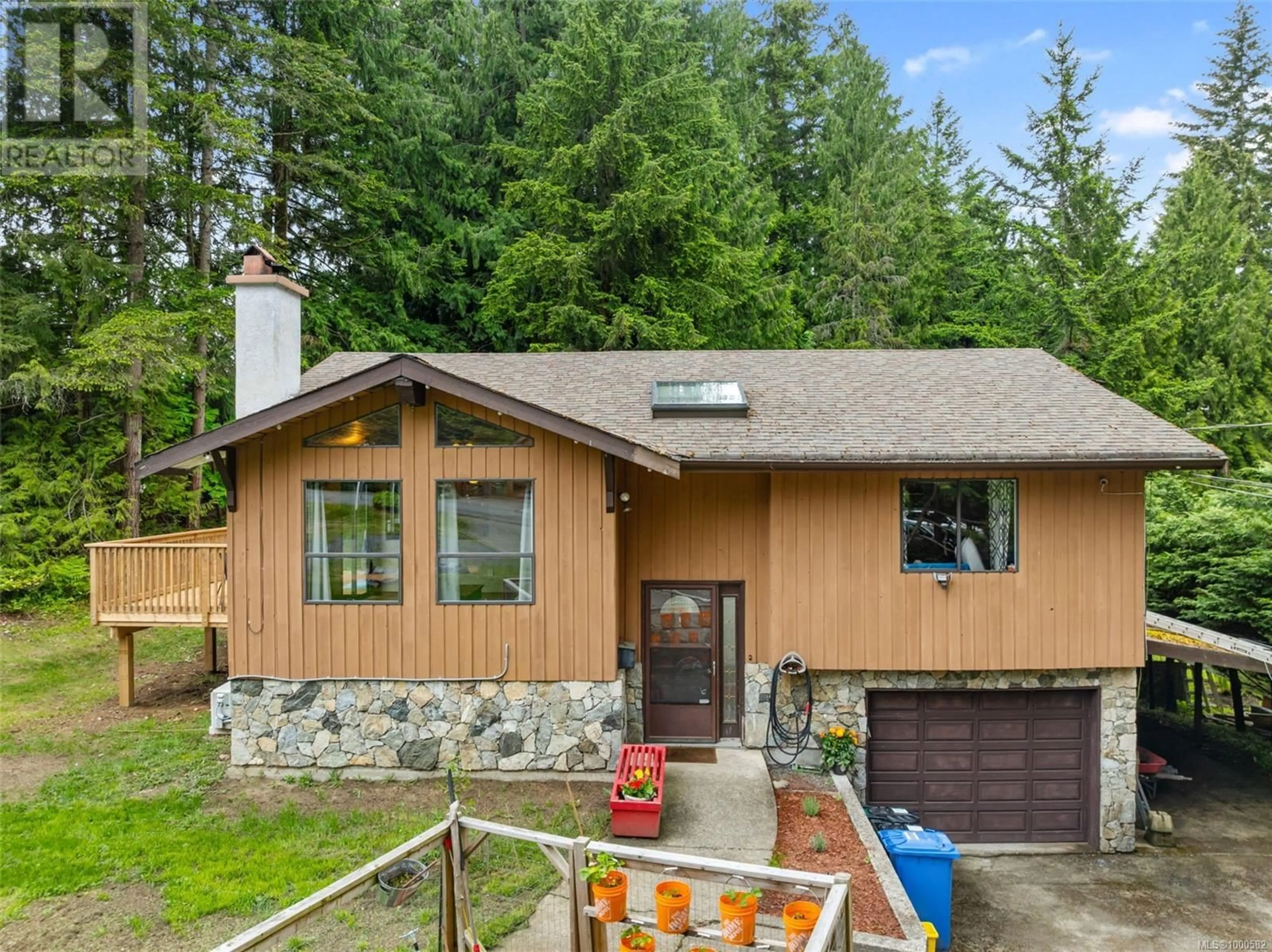 Home with vinyl exterior material, unknown for 2710 BOB-O-LINK DRIVE, Shawnigan Lake British Columbia V8H3A2