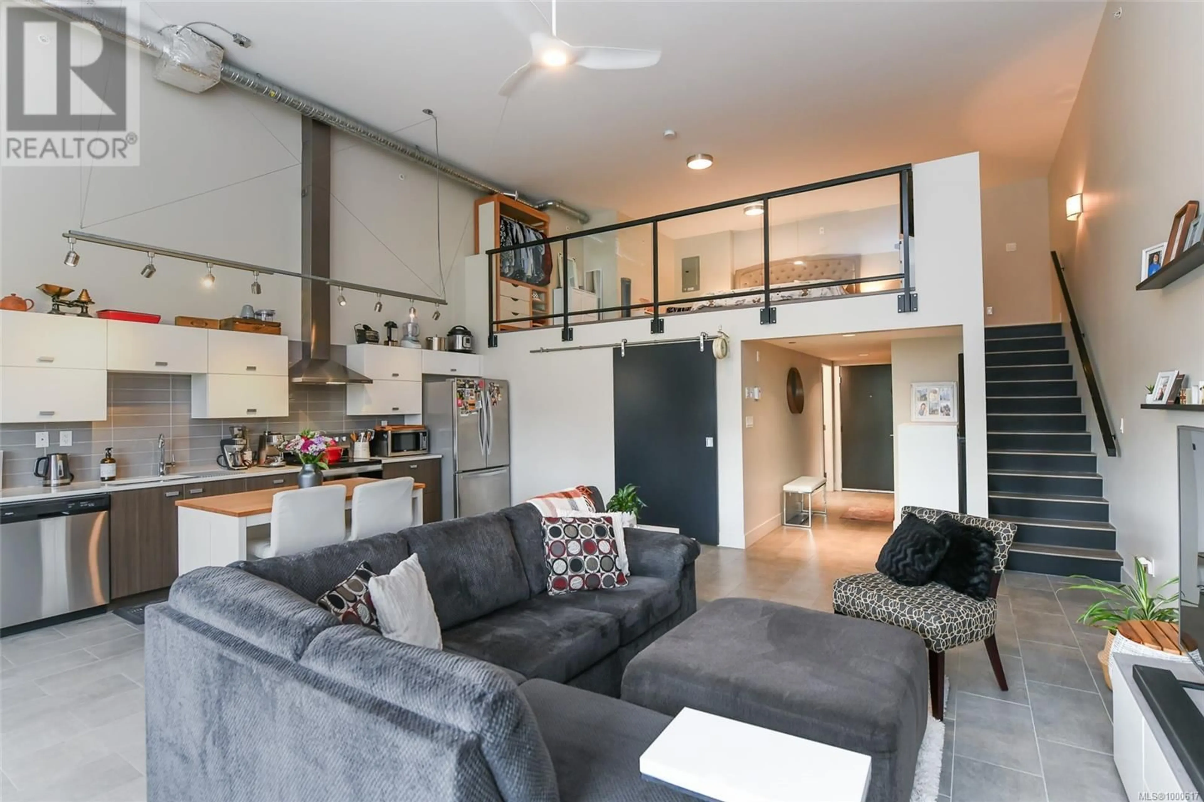 Open concept kitchen, unknown for 310 - 1978 CLIFFE AVENUE, Courtenay British Columbia V9N2L1