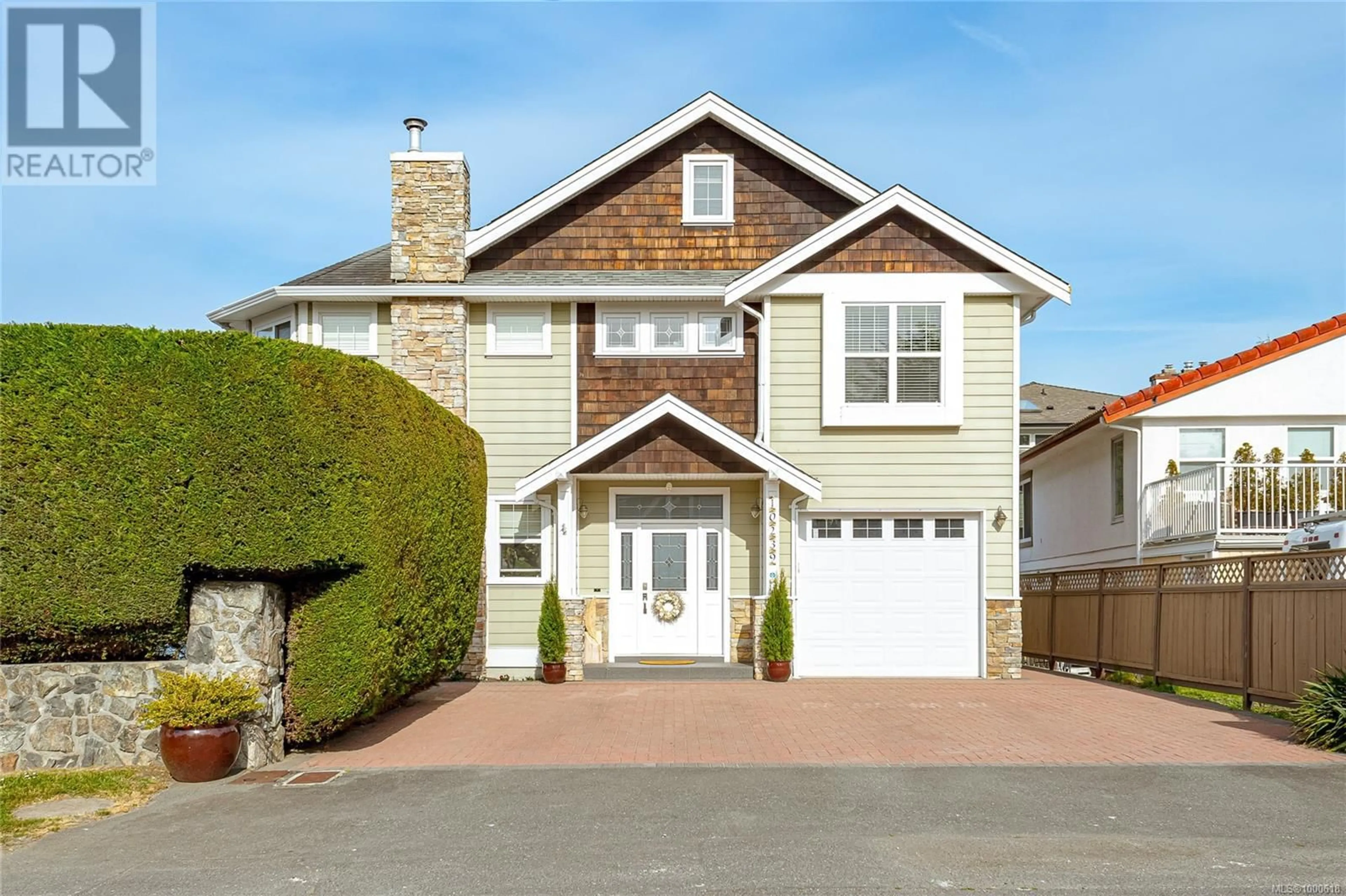 Home with vinyl exterior material, street for 10239 FIFTH STREET, Sidney British Columbia V8L2Y4