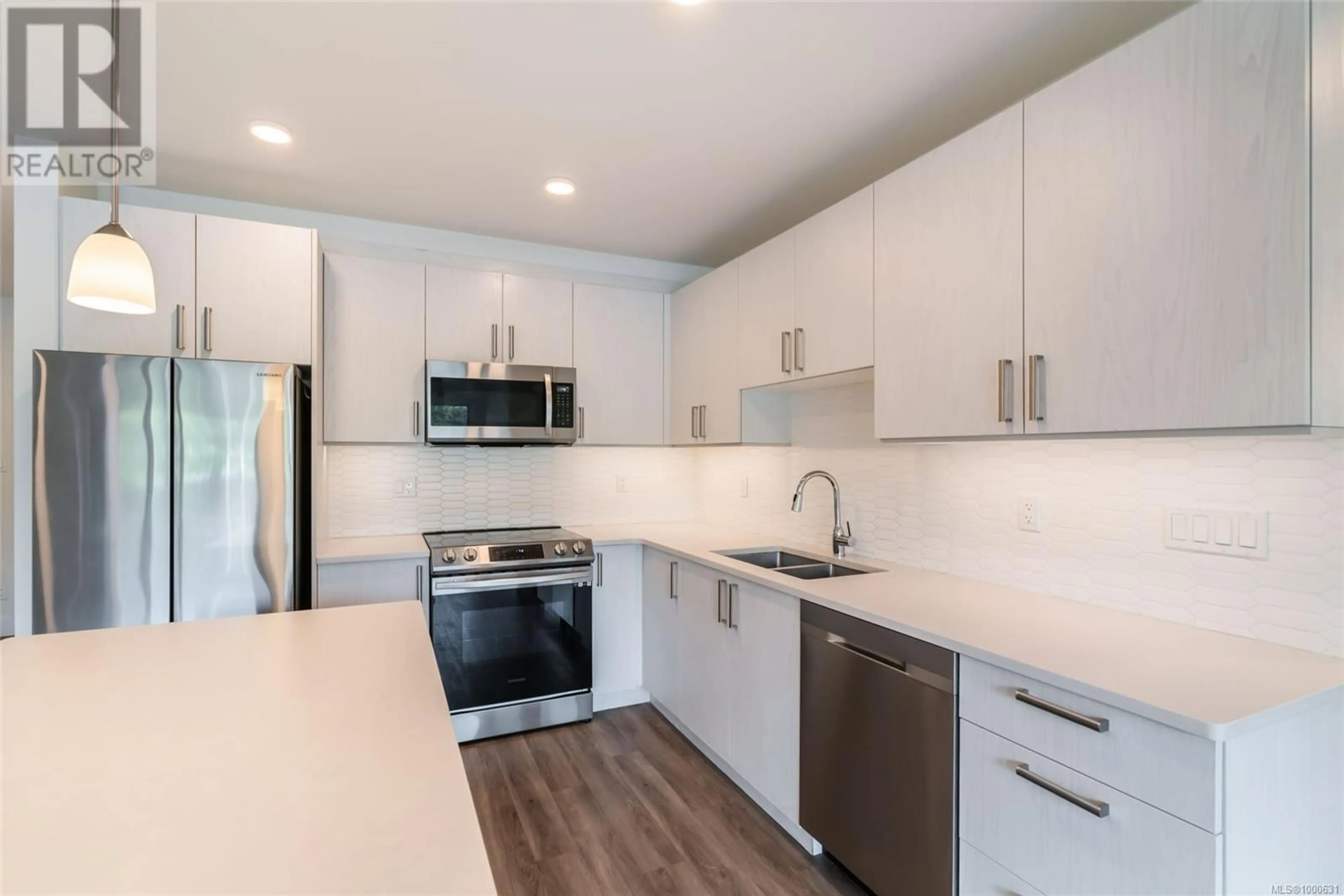 Open concept kitchen, unknown for 104 - 135 HALIBURTON STREET, Nanaimo British Columbia V9R4V9