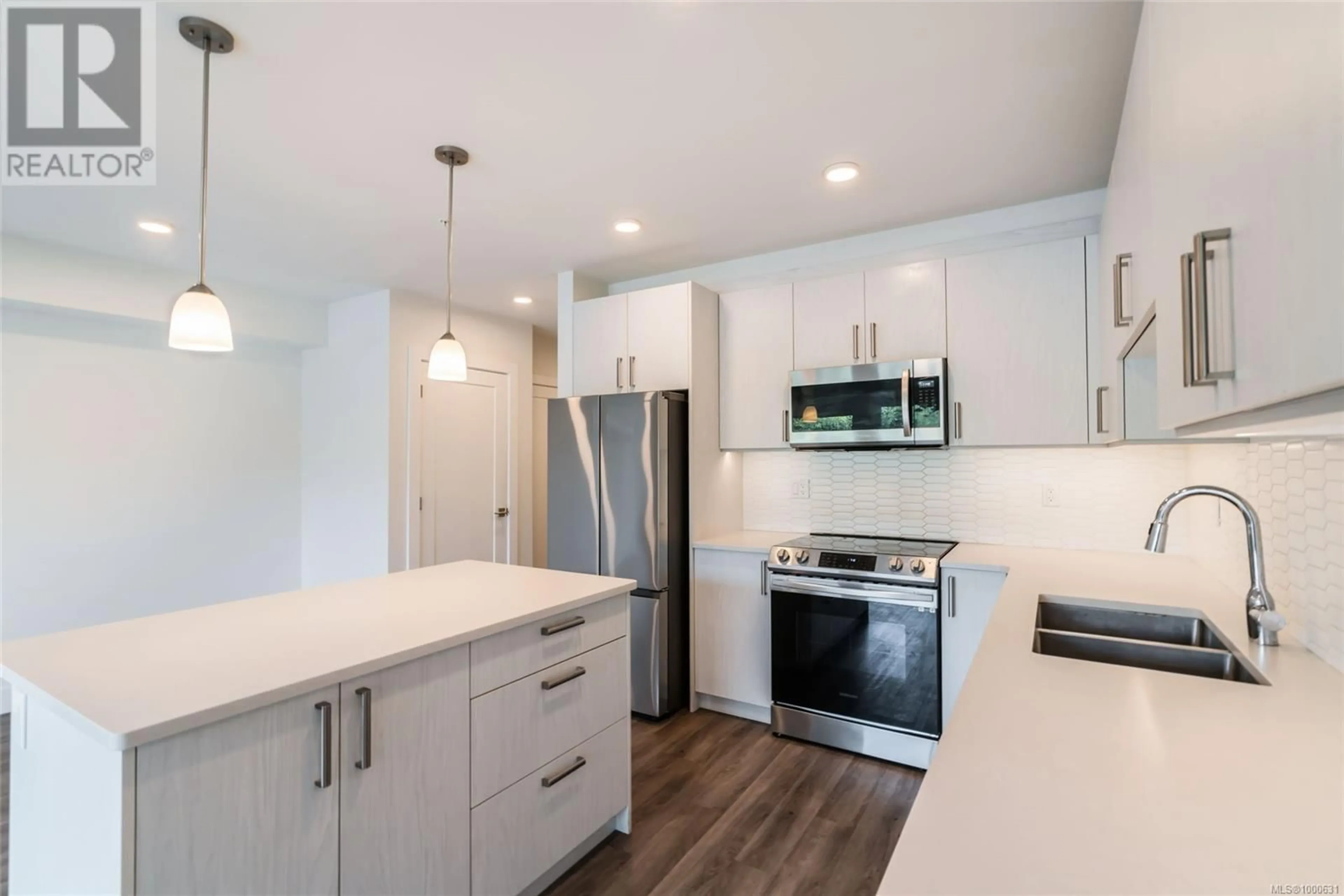 Open concept kitchen, unknown for 104 - 135 HALIBURTON STREET, Nanaimo British Columbia V9R4V9