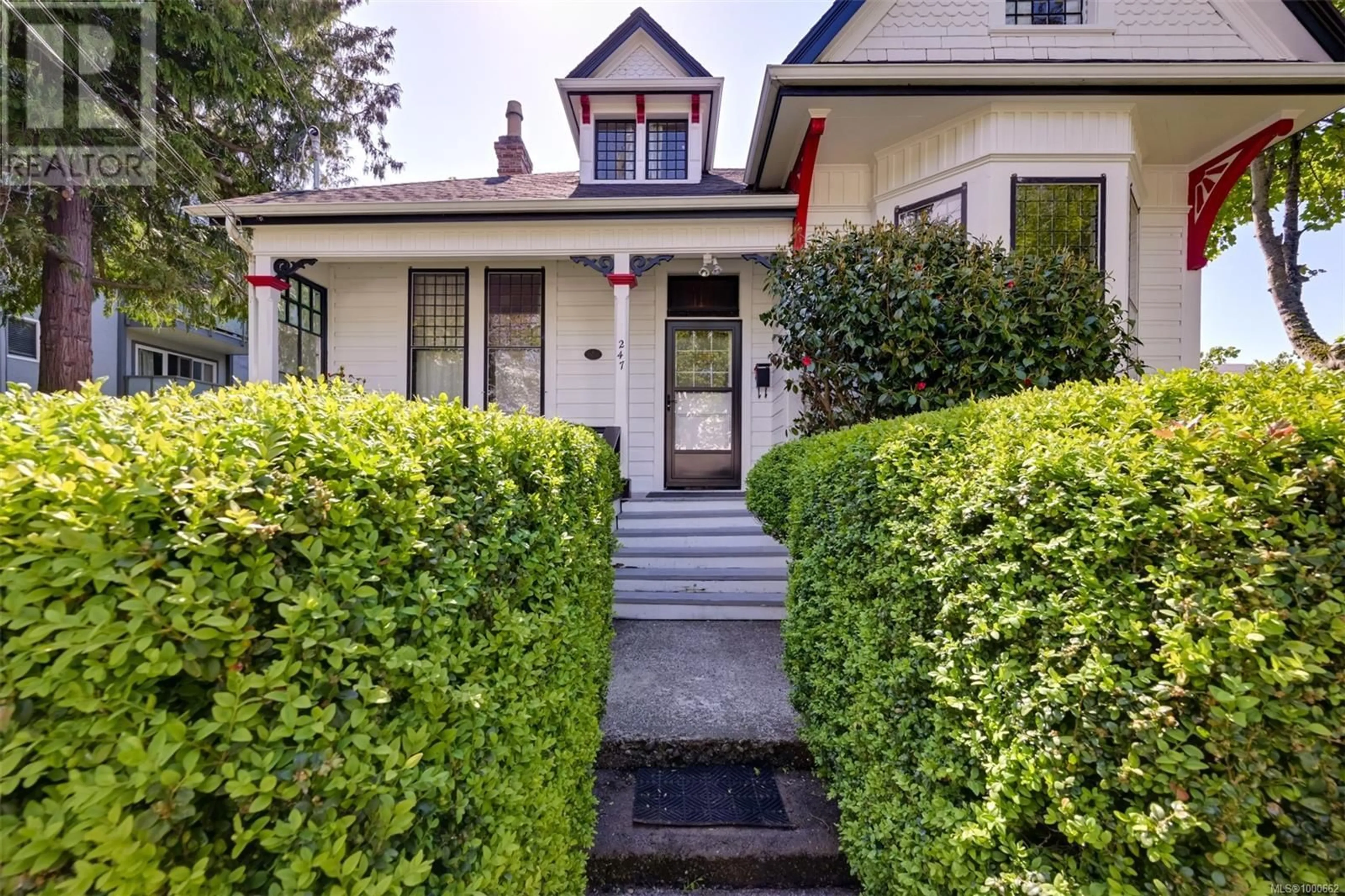 Unknown for 247 OSWEGO STREET, Victoria British Columbia V8V2B4