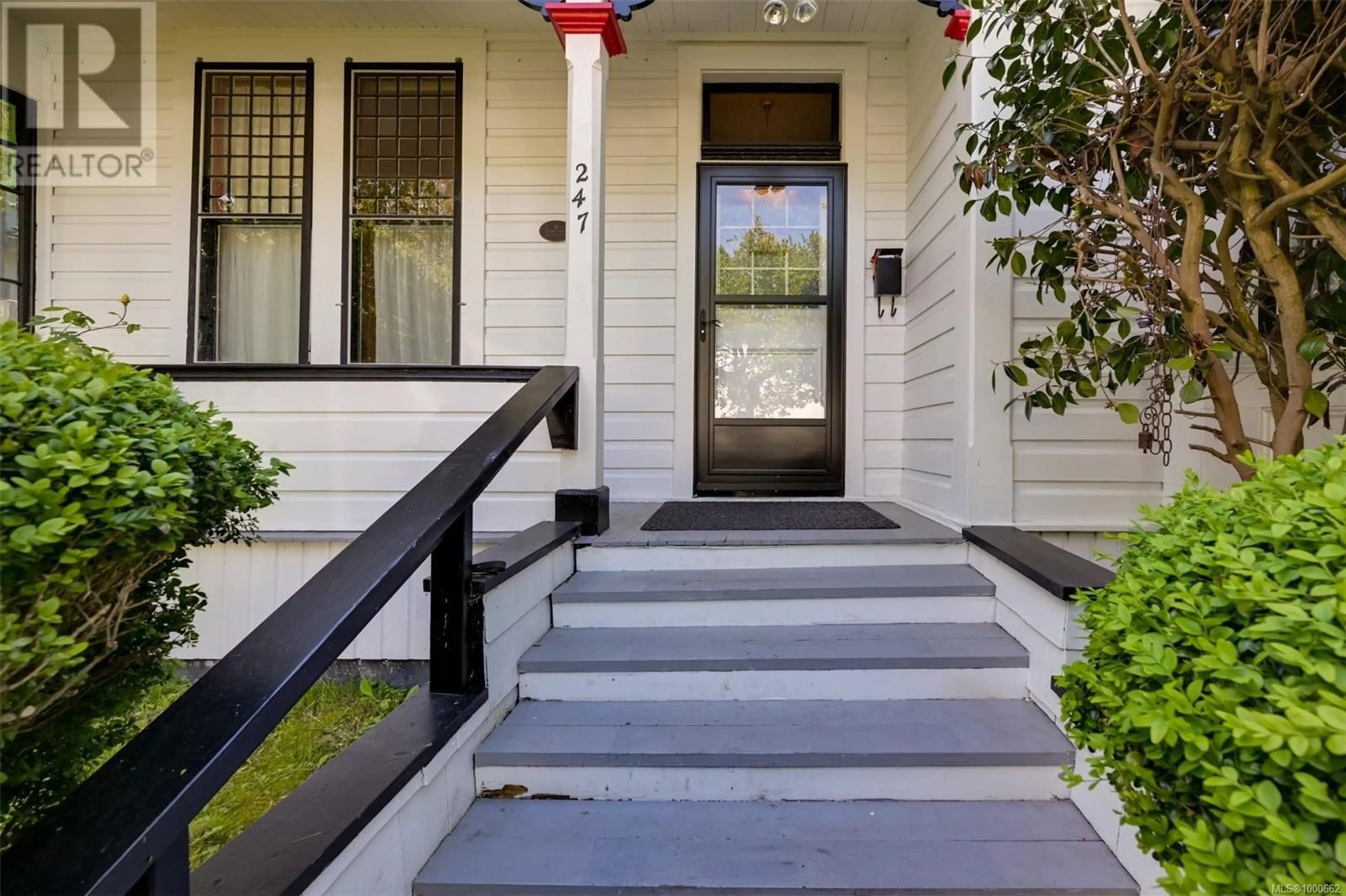 Unknown for 247 OSWEGO STREET, Victoria British Columbia V8V2B4