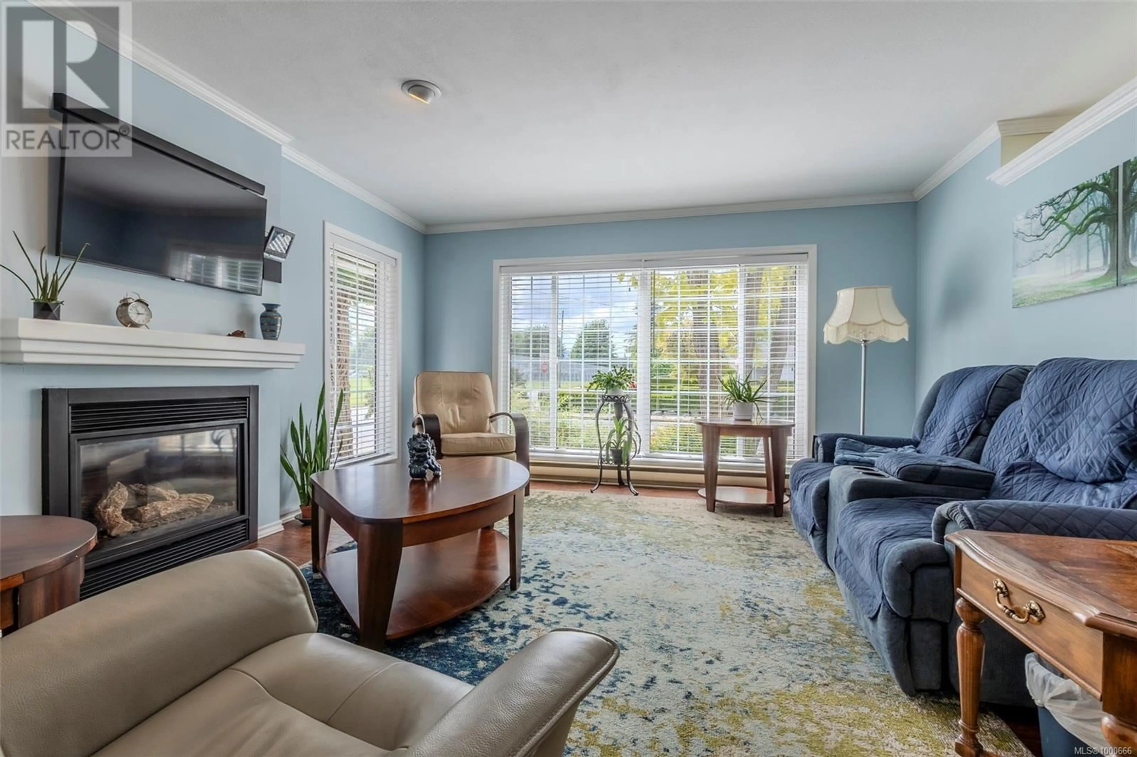 Living room with furniture, unknown for 210 BEECH AVENUE, Duncan British Columbia V9L5H8