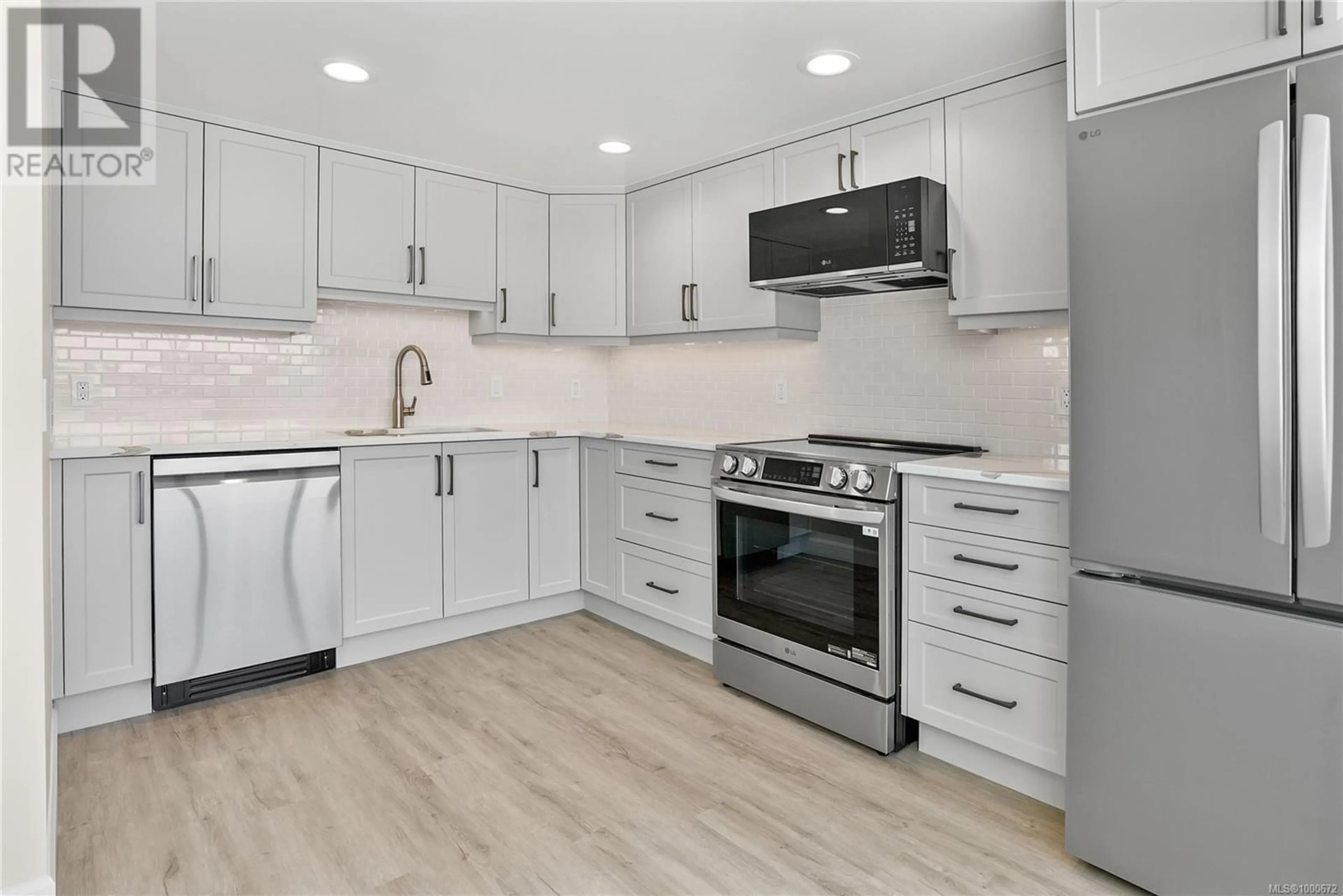 Open concept kitchen, unknown for 501 - 9805 SECOND STREET, Sidney British Columbia V8L4T9