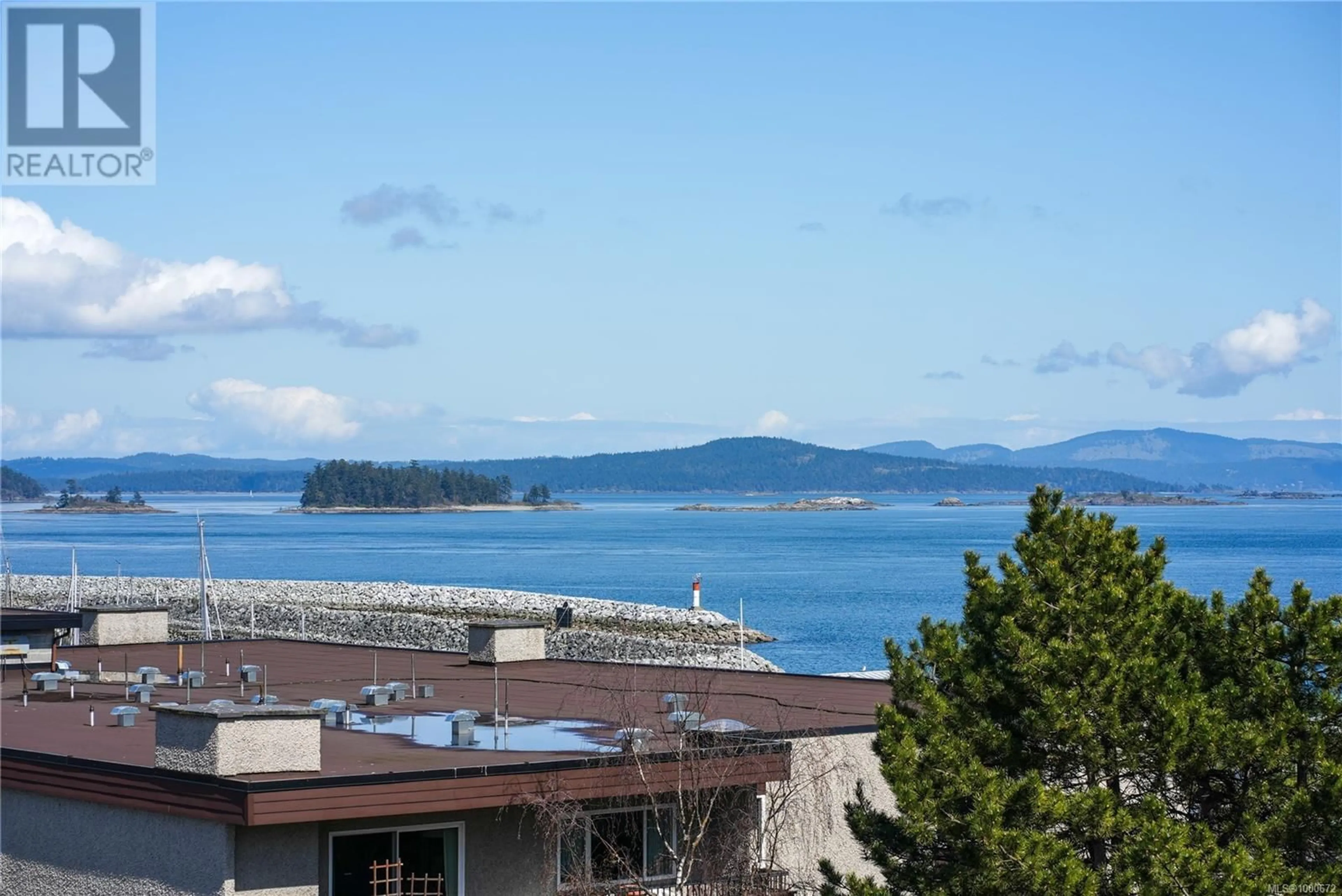 Patio, water/lake/river/ocean view for 501 - 9805 SECOND STREET, Sidney British Columbia V8L4T9