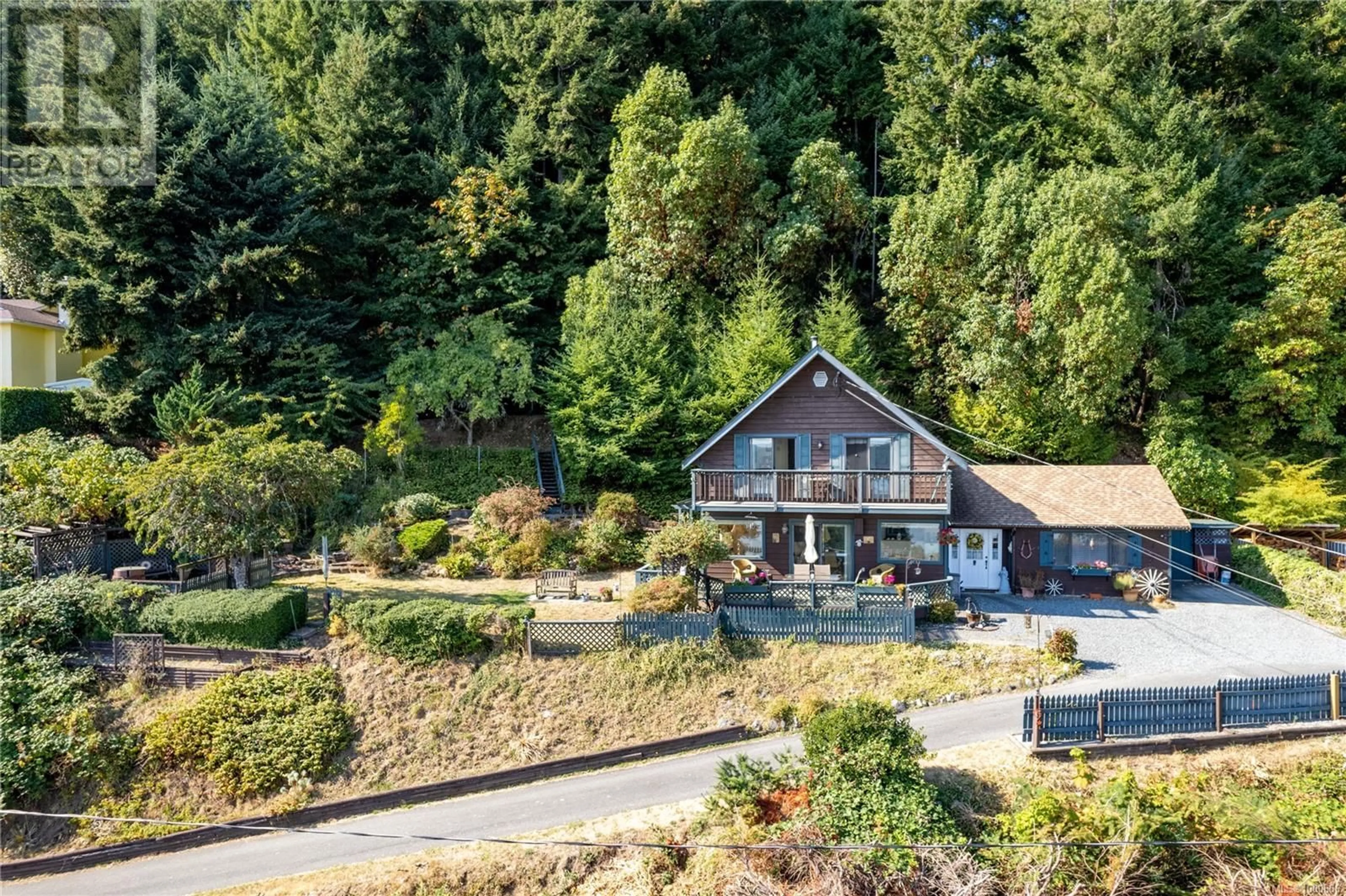A pic from outside/outdoor area/front of a property/back of a property/a pic from drone, unknown for 1331 GERVAIS ROAD, Nanaimo British Columbia V9X1P7