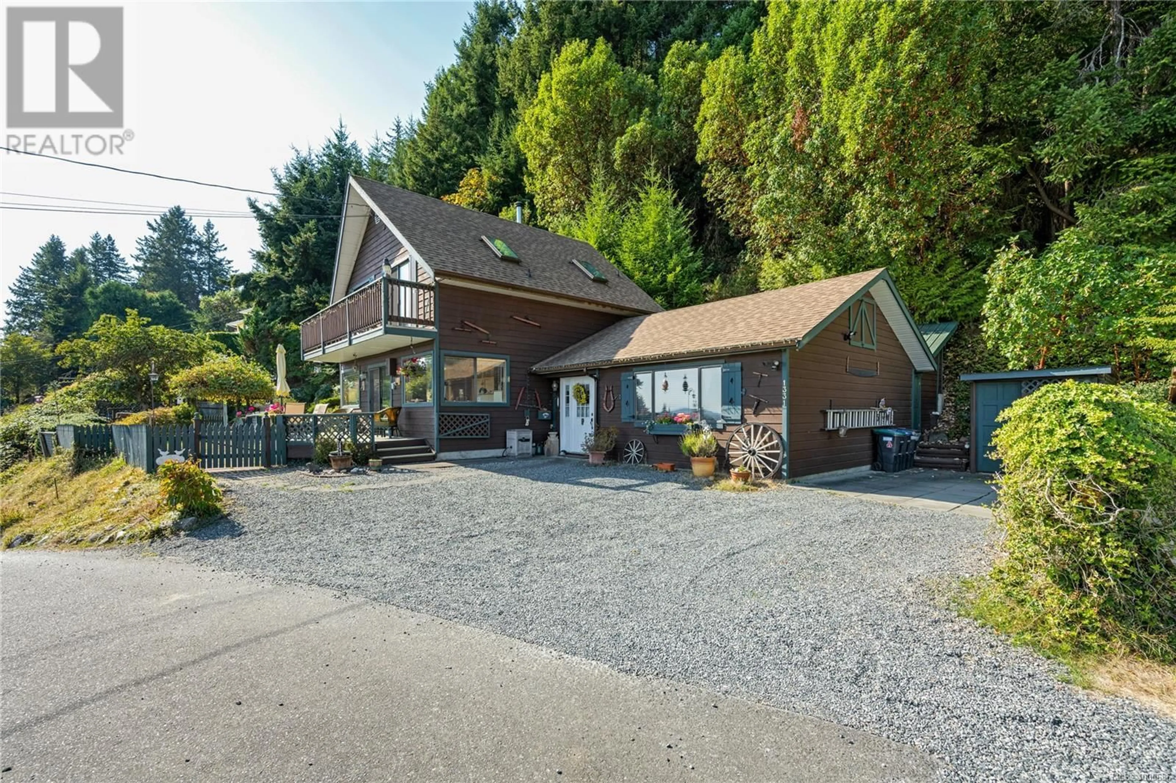 A pic from outside/outdoor area/front of a property/back of a property/a pic from drone, unknown for 1331 GERVAIS ROAD, Nanaimo British Columbia V9X1P7