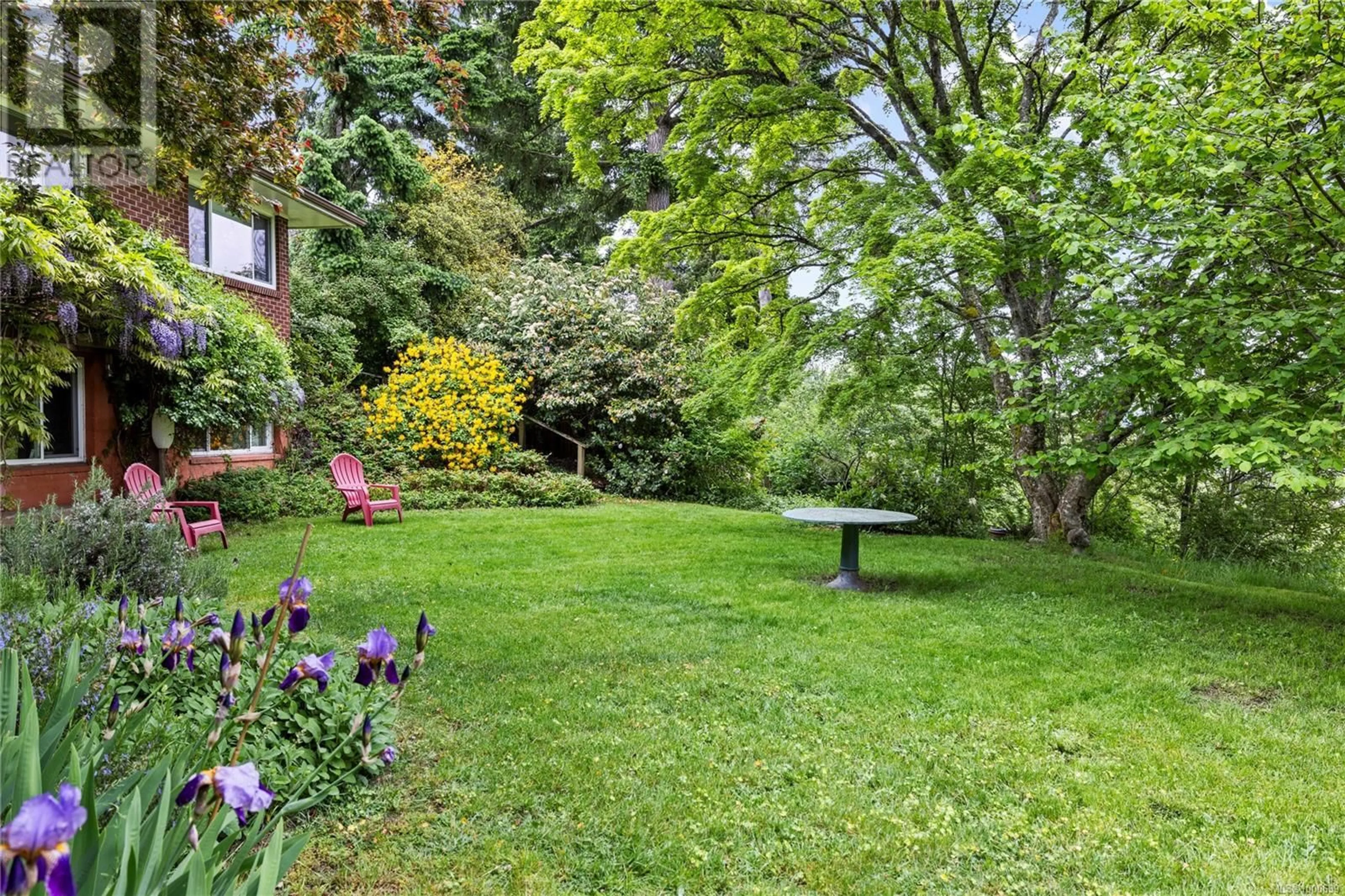 Patio, unknown for 221 GARNER CRESCENT, Nanaimo British Columbia V9R2A5