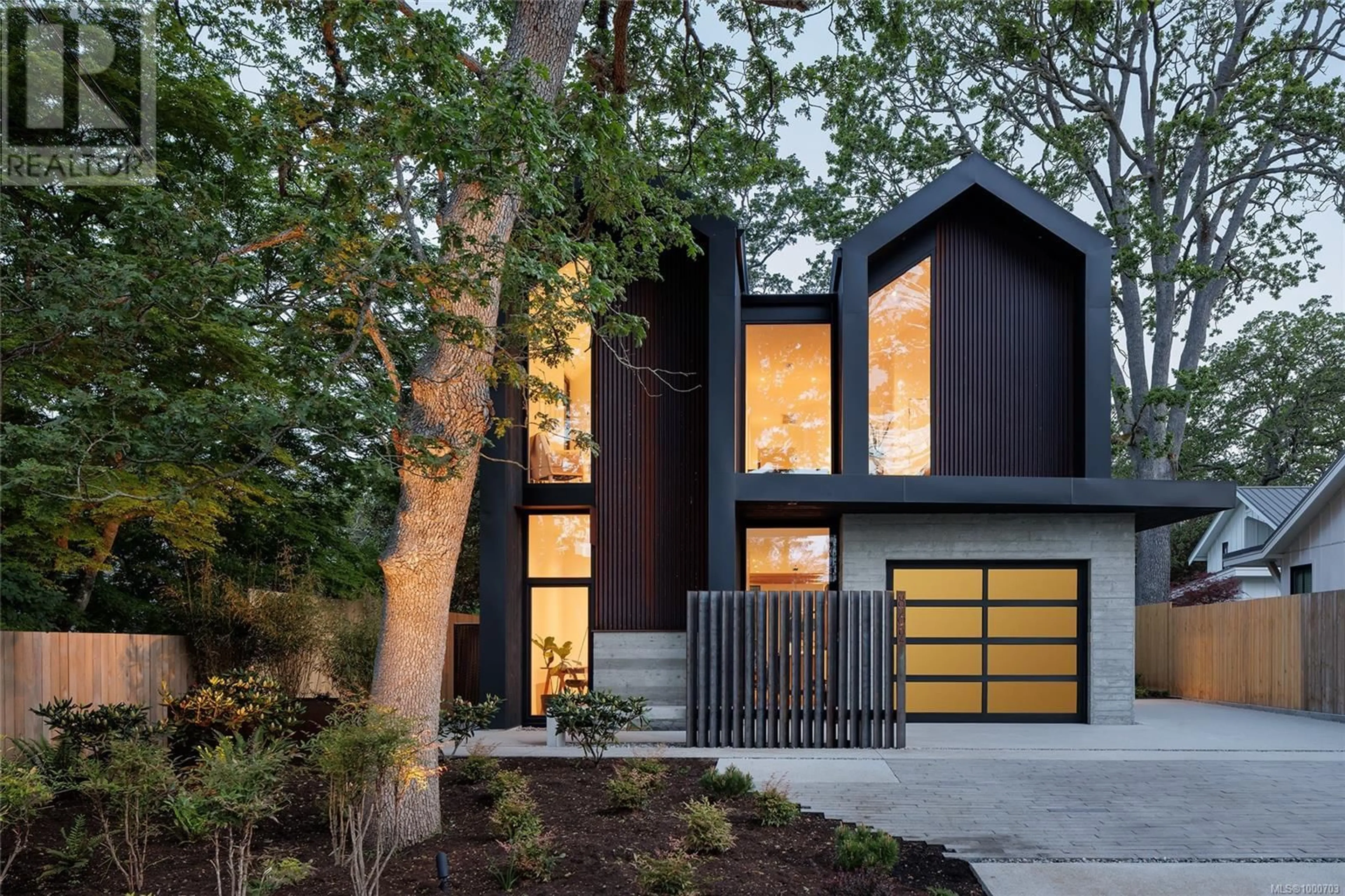 Home with brick exterior material, street for 862 SOMENOS STREET, Victoria British Columbia V8S4A6