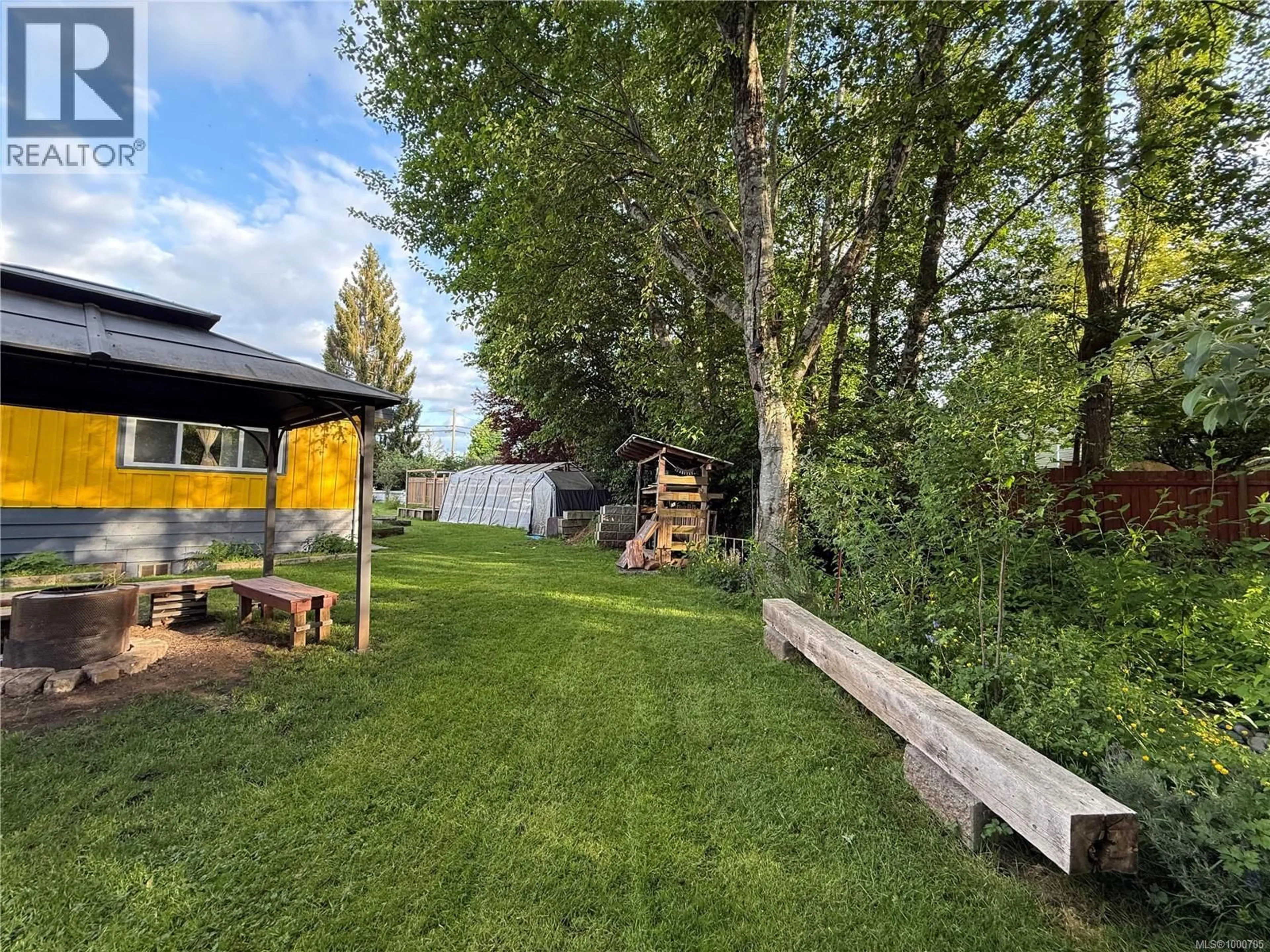 A pic from outside/outdoor area/front of a property/back of a property/a pic from drone, forest/trees view for 1471 EXTENSION ROAD, Nanaimo British Columbia V9R6R7
