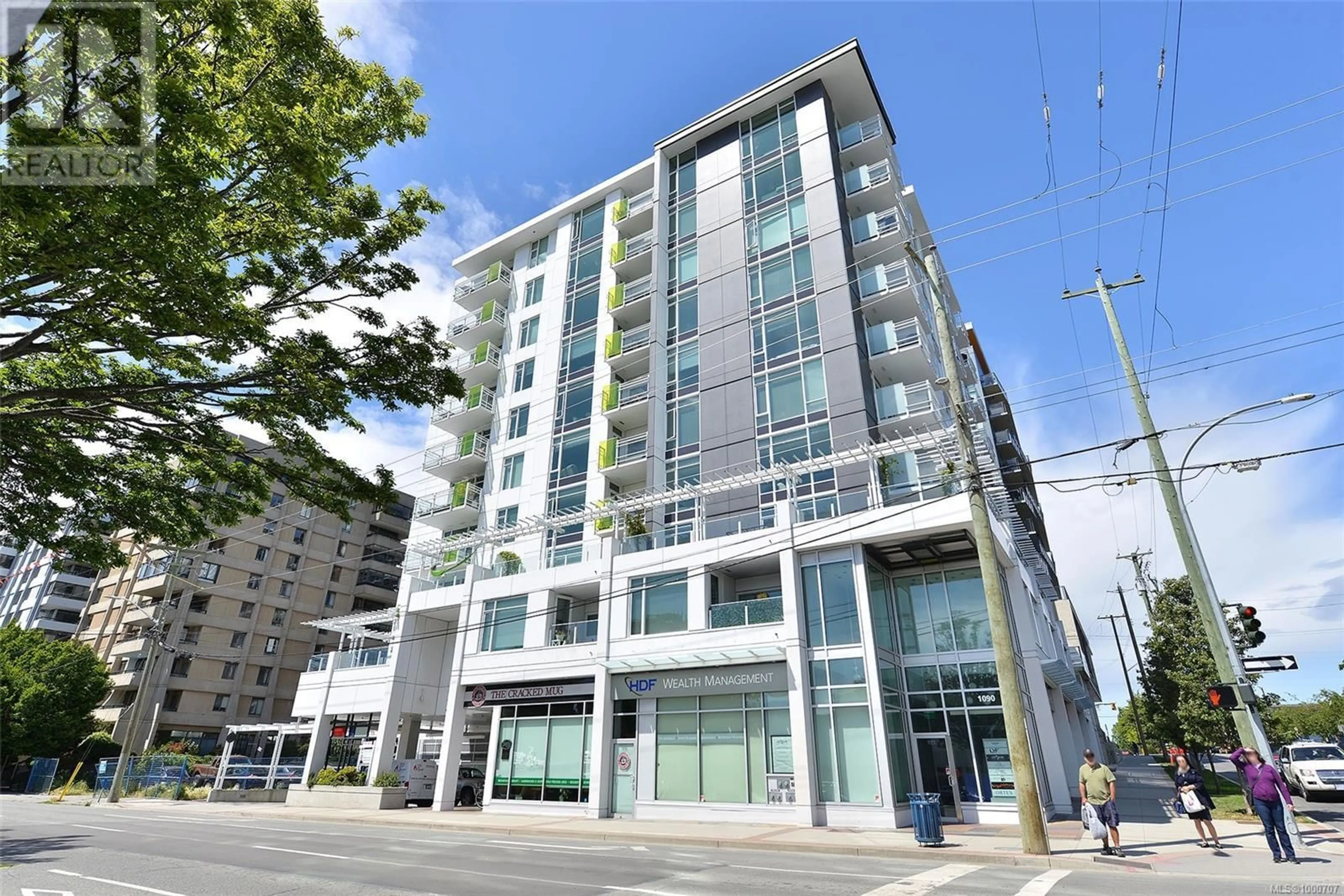 Indoor foyer for 408 - 1090 JOHNSON STREET, Victoria British Columbia V8V3P6