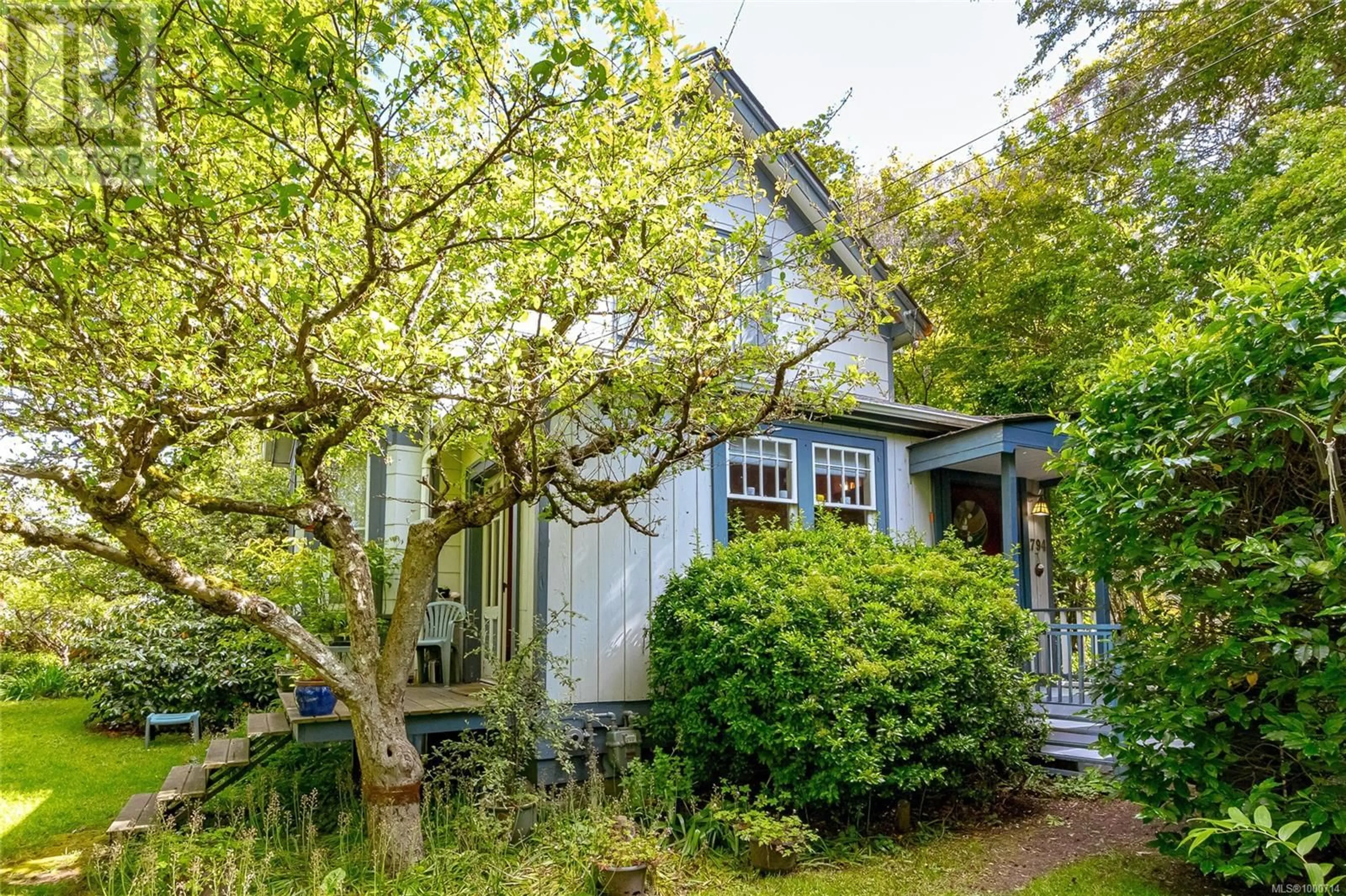 Unknown for 1794 MIDGARD AVENUE, Saanich British Columbia V8P2Y9