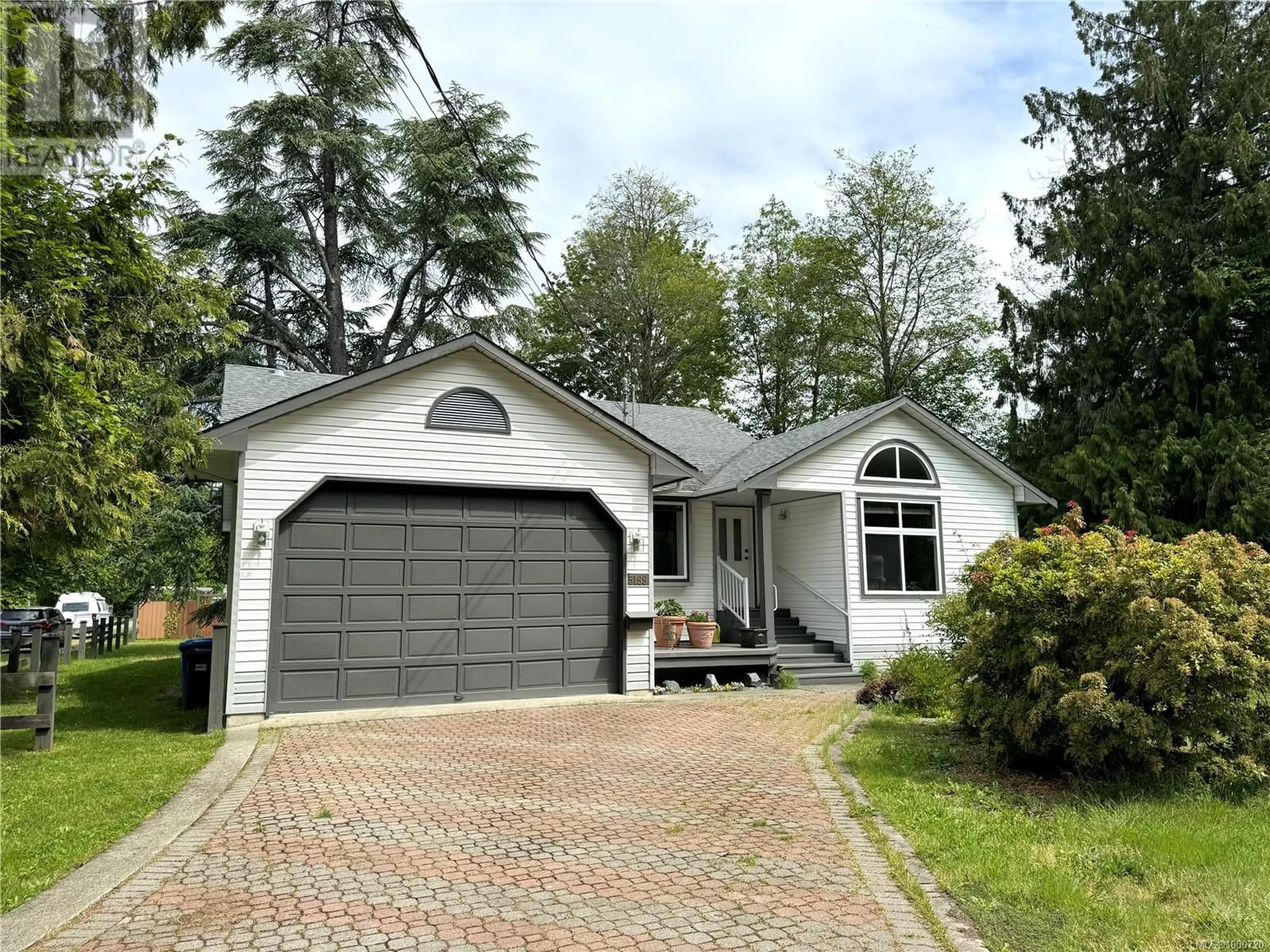 Home with vinyl exterior material, street for 5199 PINEO ROAD, Port Alberni British Columbia V9Y7A4