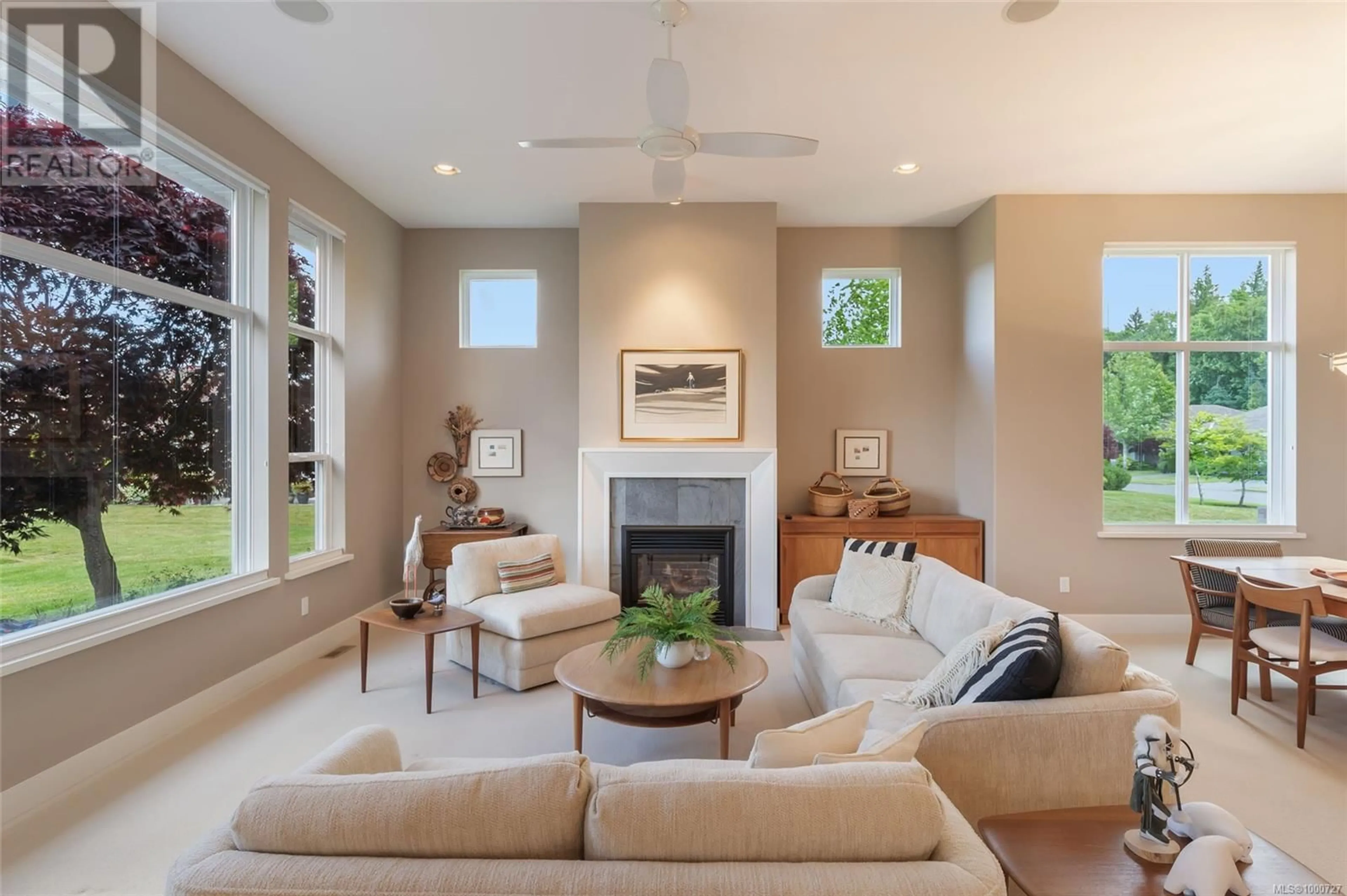 Living room with furniture, unknown for 1698 BRENTWOOD STREET, Parksville British Columbia V9P2Y6