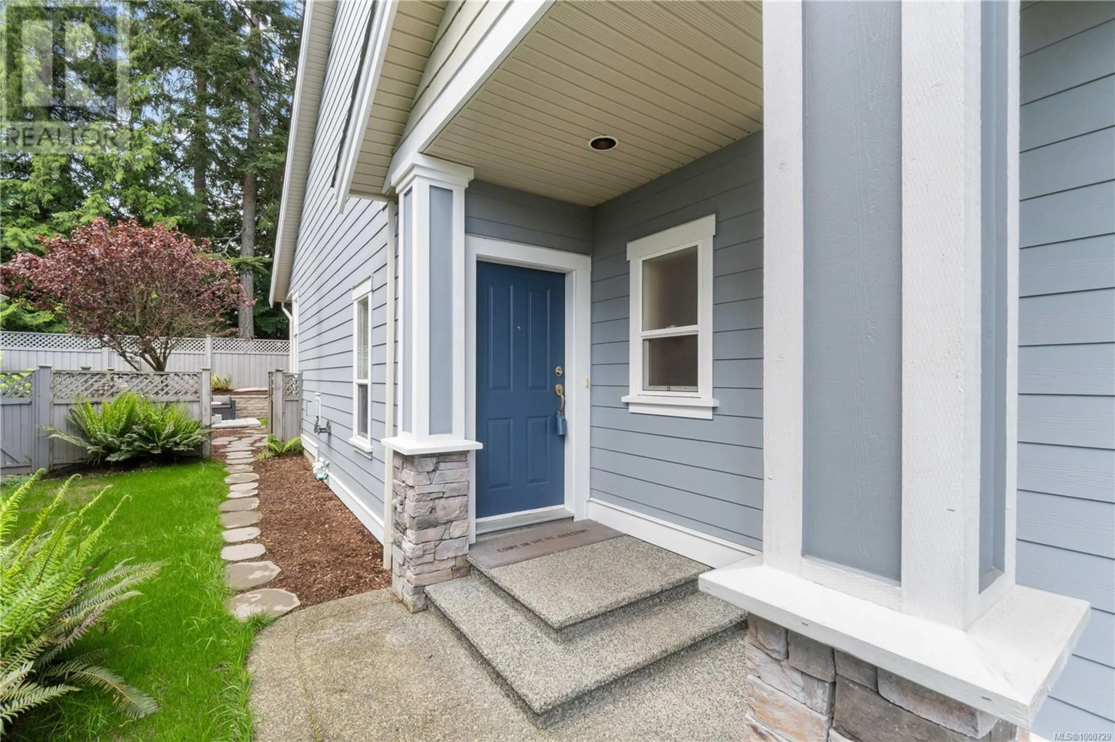 Home with vinyl exterior material, street for 6195 KENNING PLACE, Nanaimo British Columbia V9T6R5