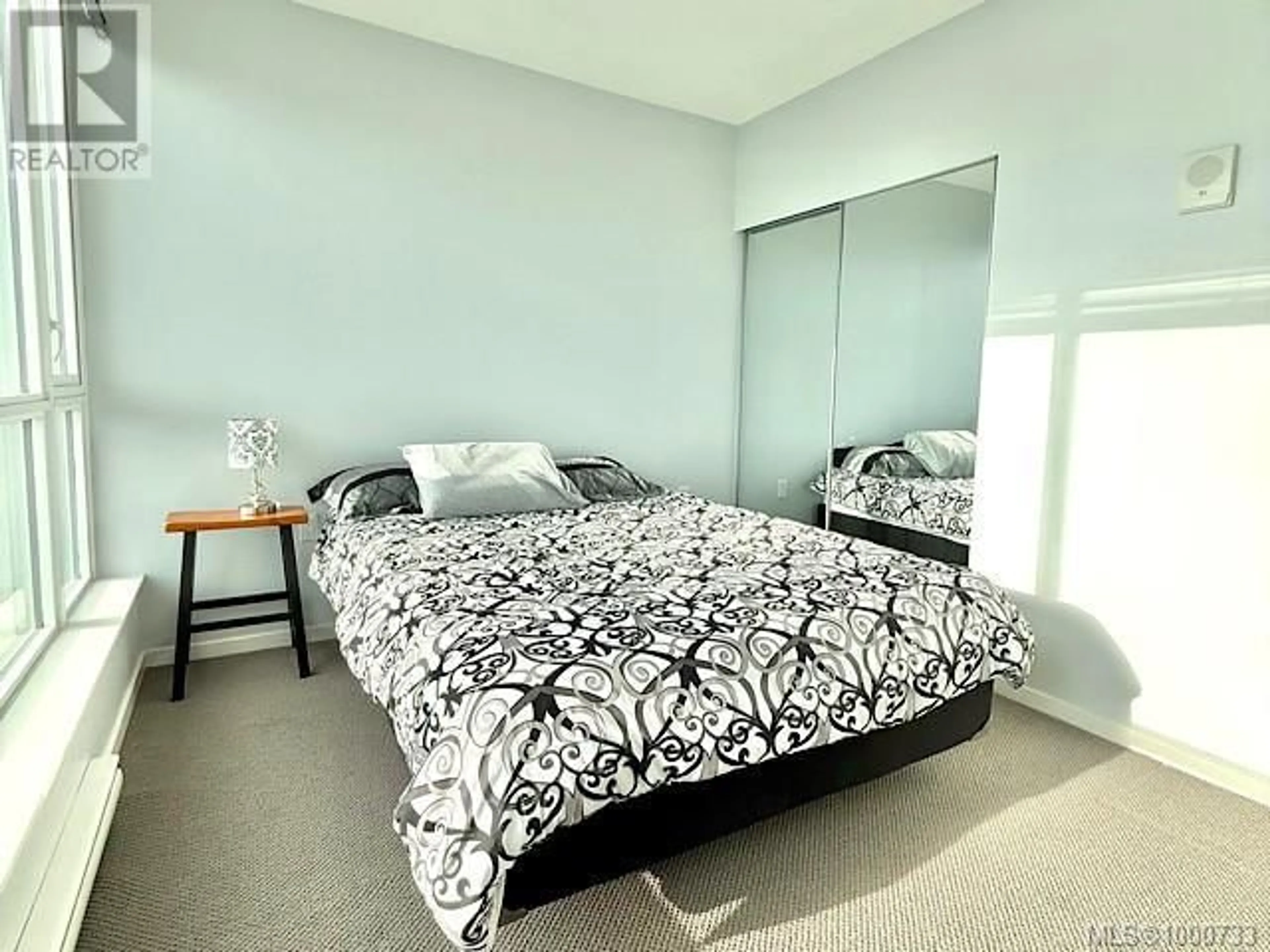 Bedroom with bed, unknown for 905 - 834 JOHNSON STREET, Victoria British Columbia V8W1N3