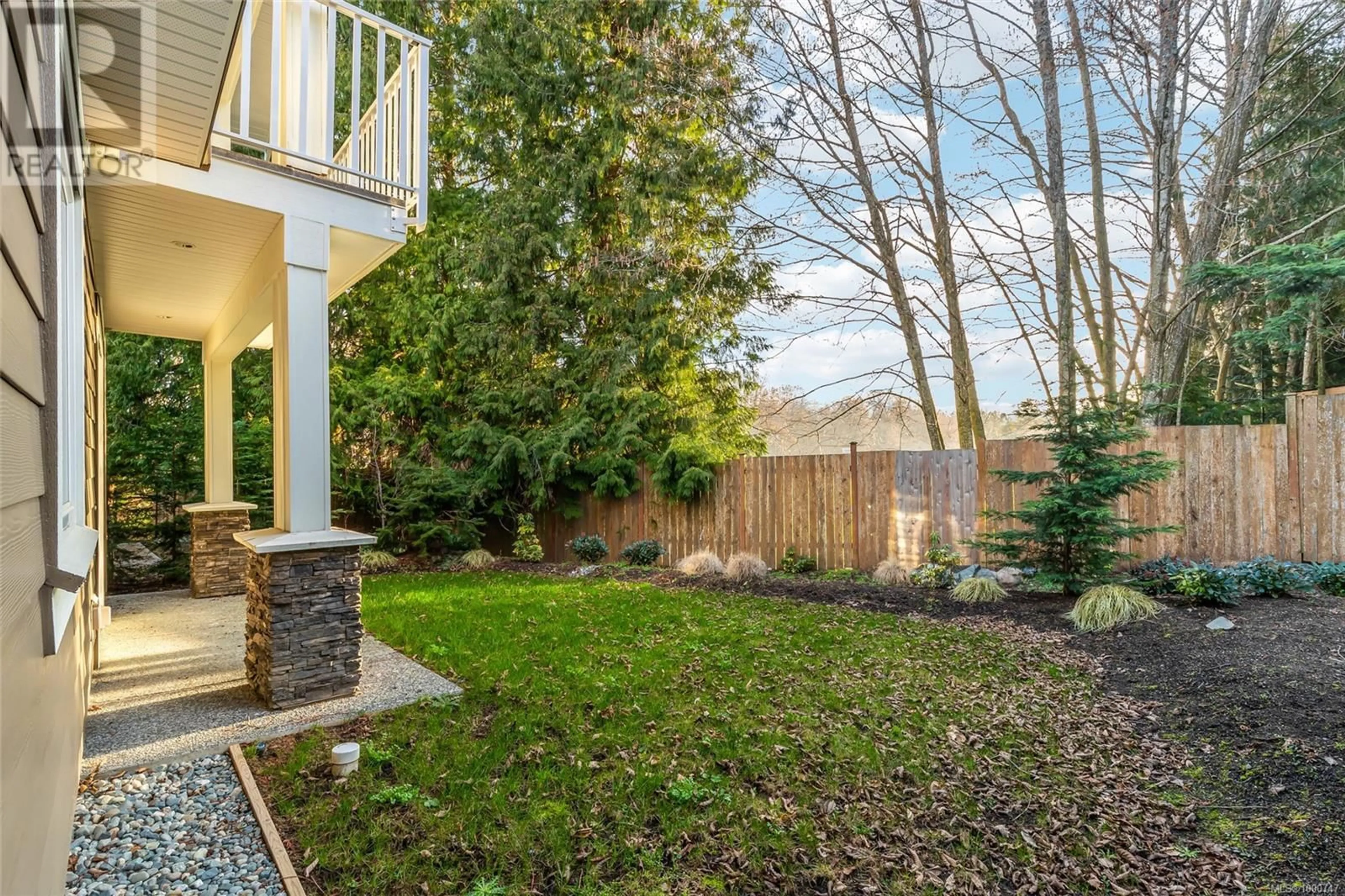 Patio, street for 109 - 5160 HAMMOND BAY ROAD, Nanaimo British Columbia V9T5B5
