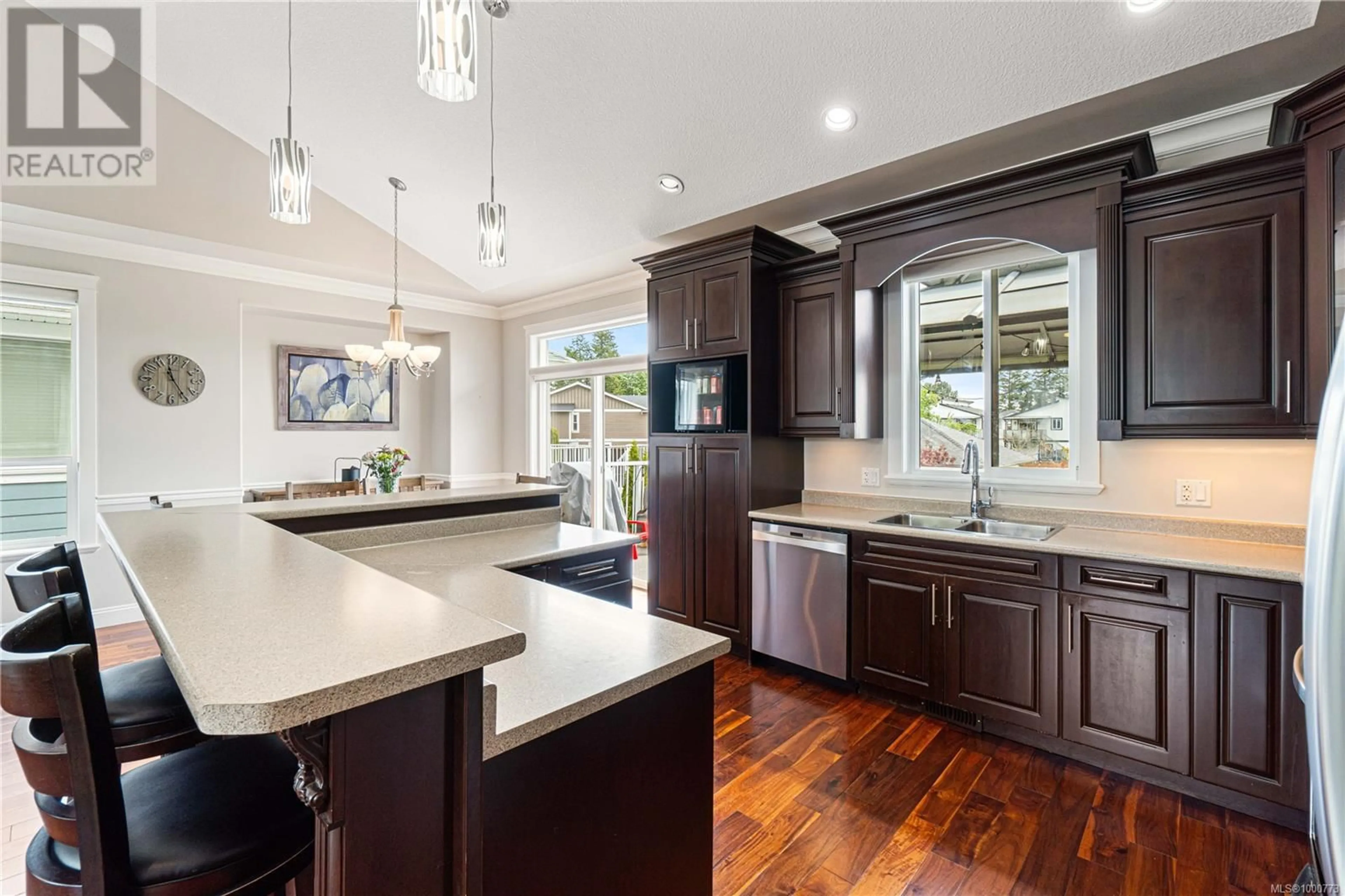 Open concept kitchen, unknown for 106 YON PLACE, Nanaimo British Columbia V9T0G4
