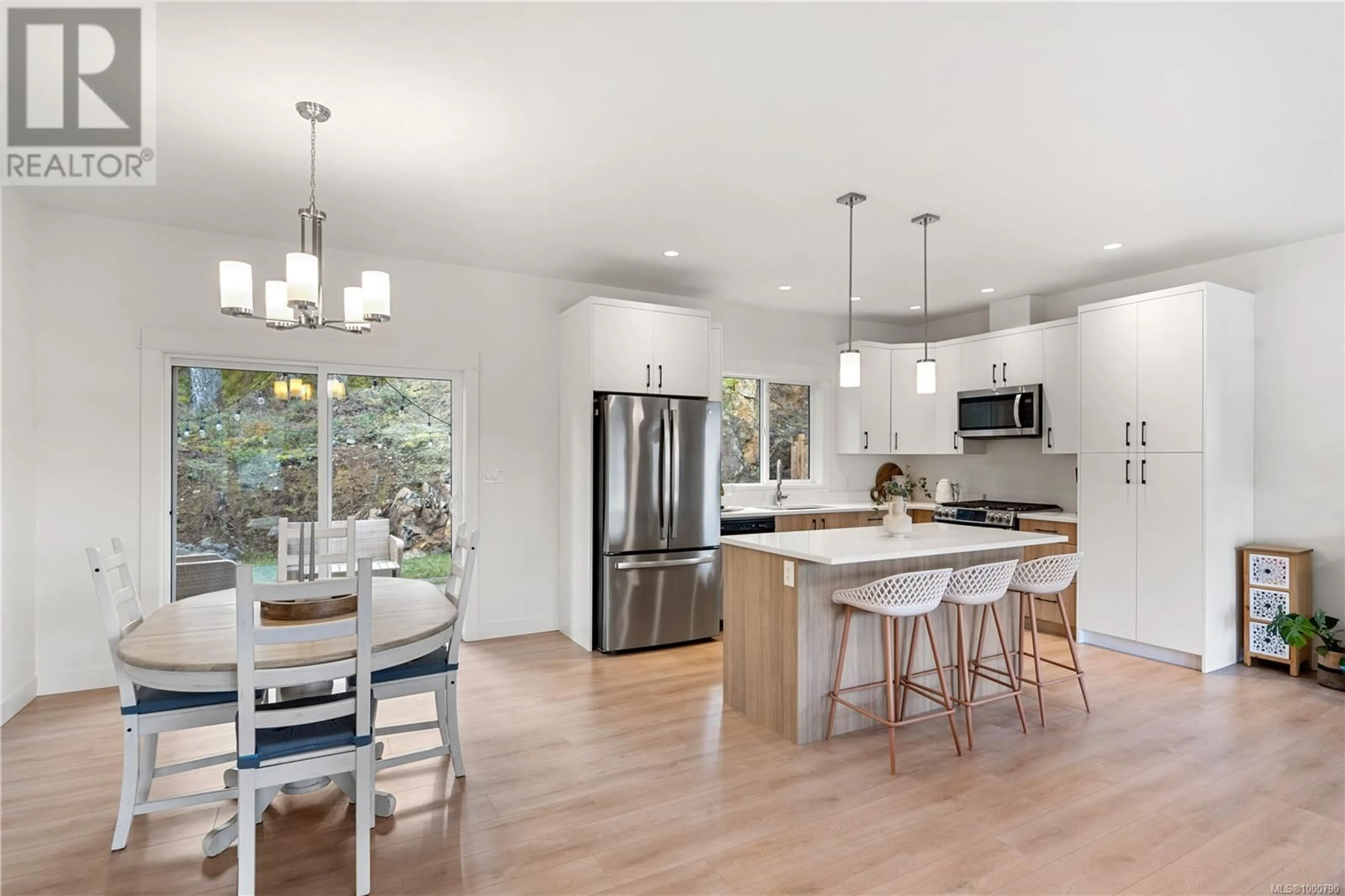 Open concept kitchen, unknown for 837 TOMACK LOOP, Langford British Columbia V9C3X3
