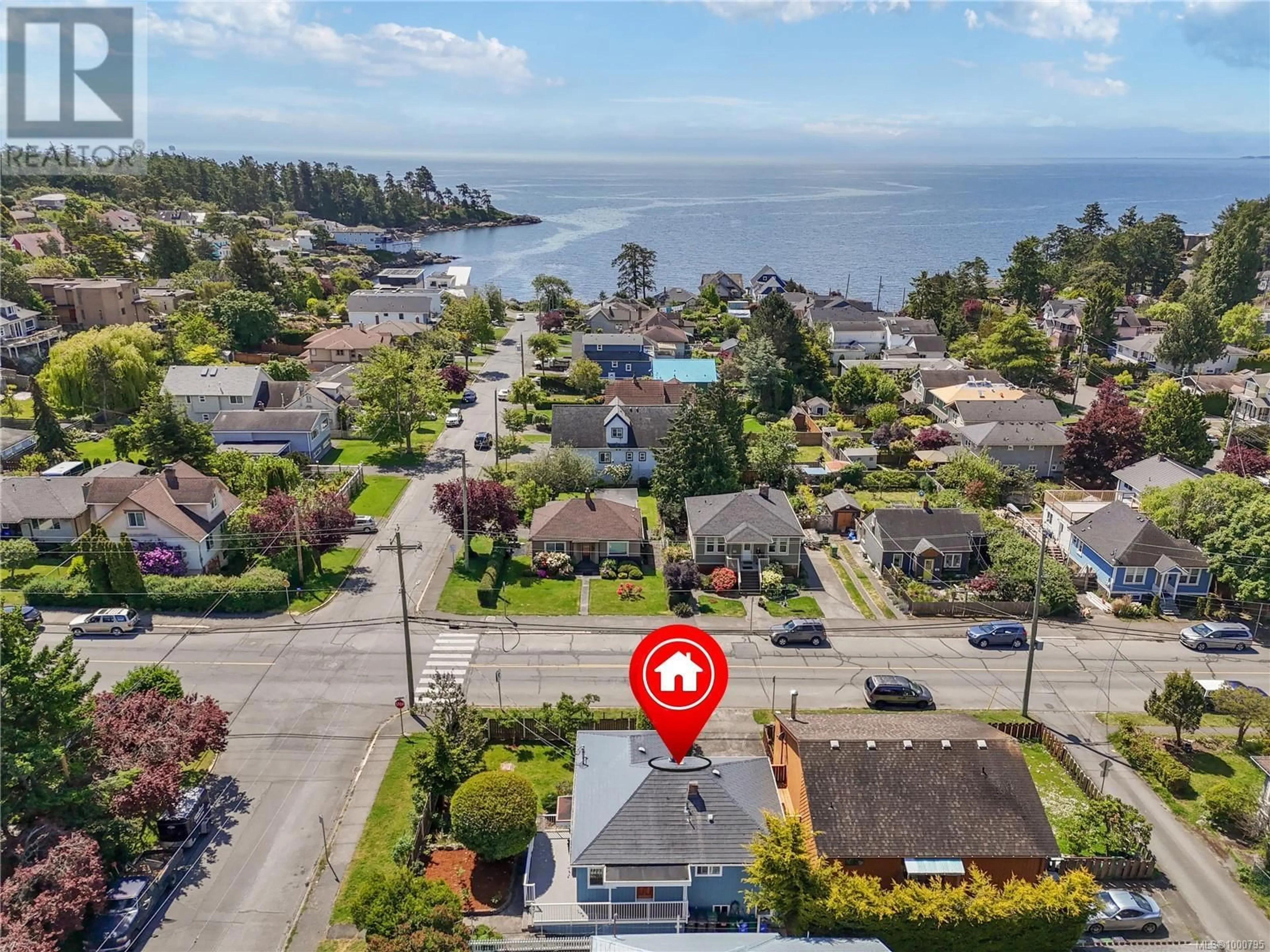 A pic from outside/outdoor area/front of a property/back of a property/a pic from drone, street for 504 STURDEE STREET, Esquimalt British Columbia V9A6R3